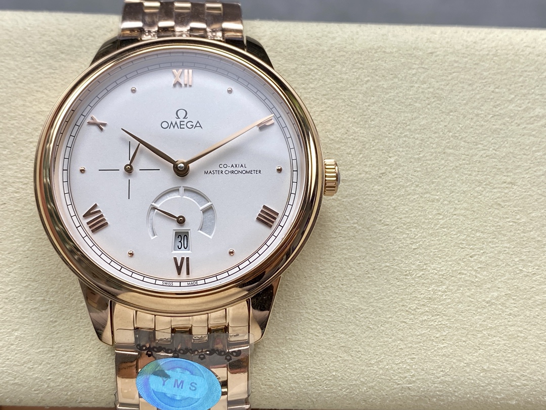 NO:726123,YMS produces: belt model, steel belt model, YMS Factory's third-generation butterfly flying elegant five-code-in-one (83676580) makes its grand debut. BU9 1 is the latest launch of the Omega butterfly flying series, elegant true kinetic energy at 6 o'clock, small seconds at 9 o'clock, fully automatic machine, men's steel belt style, newly upgraded version 41 diameter synchronous official website, internally equipped with (eight-claw black balance wheel) Omega Master Chronometer movement  Through the sapphire glass case back, the operation of the movement is clearly visible, with accurate travel time and 55 hours of power reserve. 2Case material is 316L stainless steel, arched sapphire glass, anti-reflective treatment inside, arched dial, printed with irregularly arranged vertical textures. 3 Italian cowhide with original pin buckle, waterproof depth 50 meters, best luxury recommendation for gifts, please look for YMS exclusive quality, omega,cowhide19860909YMS 出品: 皮带款 钢带款 YMS Factory第三代蝶飞典雅五码合一（83676580）重磅登场 BU9 1最新推出欧米茄蝶飞系列典雅6点位置真动能,9点位置小秒针款 全自动机械 男士钢带款式 全新升级版41表径同步官网 内部搭载(八爪黑摆轮)欧米茄至臻天文台机芯 透过蓝宝石玻璃表背,机芯的运转清晰可见,走时精准,动力储蓄55小时 2表壳材质316L精钢,拱形蓝宝石玻璃,内部采用防反光处理,拱形表盘,印有不规则排列的垂直纹理. 3 意大利牛皮搭配原装针 扣防水深度50米送礼最佳奢华推荐请认准YMS独家品质,,omega,cowhide,Watch