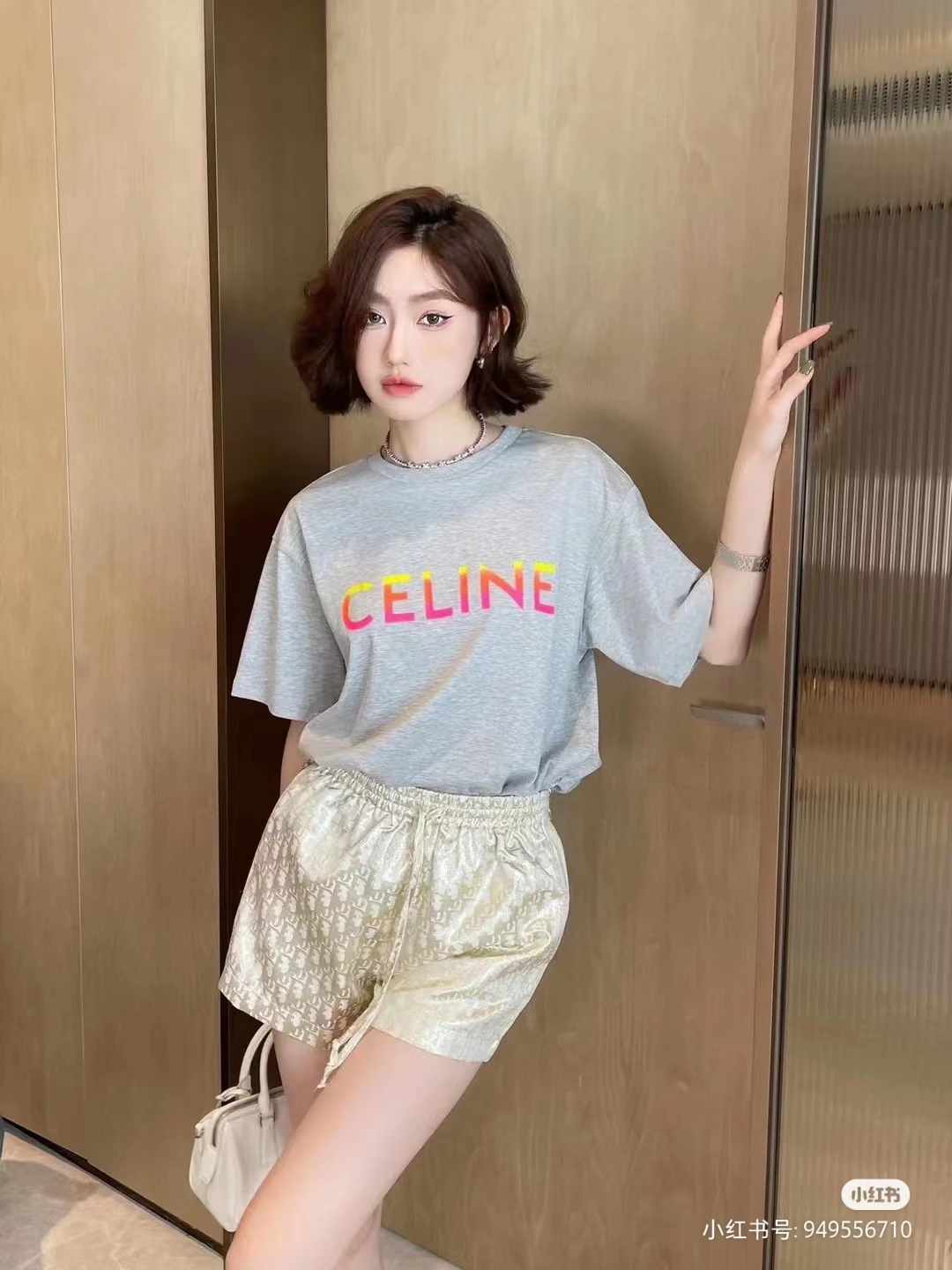 NO:313894,Reference picture of the upper body. The upper body is super comfortable and not tampered at all, breathable and not stuffy!  ,alexander wang19860909上身参考图.上身超舒服一点都不扎,透气不闷热！,,alexander wang,Women's clothing