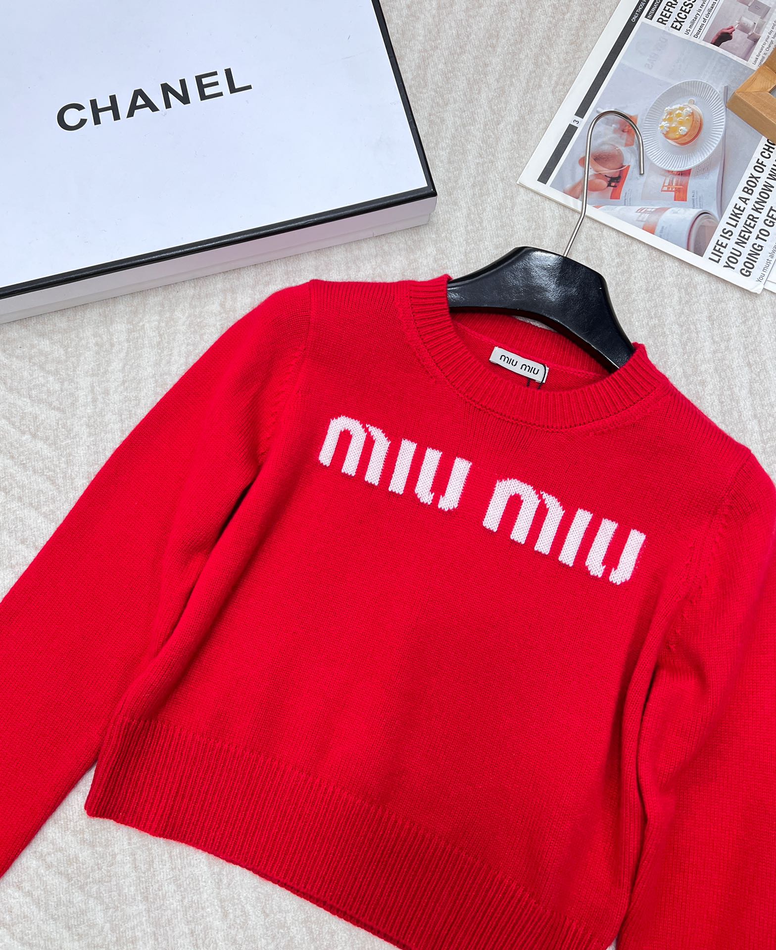 🆕Miumiu美式学院风字母针织毛衣，弥漫复古feel的美式学院风，运动休闲设计糅合摩登女性气质平针针织