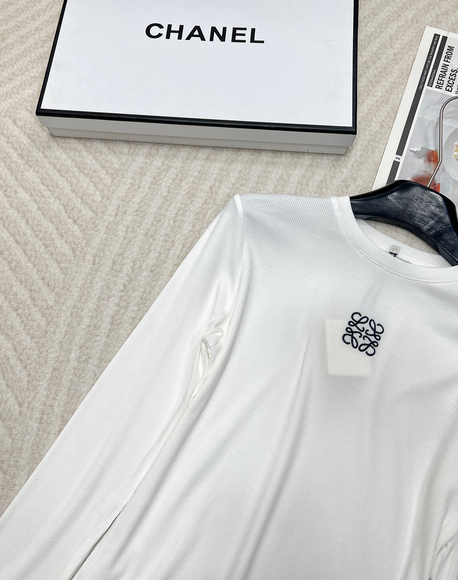 🆕LOEWE 小标logo刺绣长袖打底衫修身弹力螺纹针织衫 修身显瘦，可以单穿或者打底！简约大气，小lo