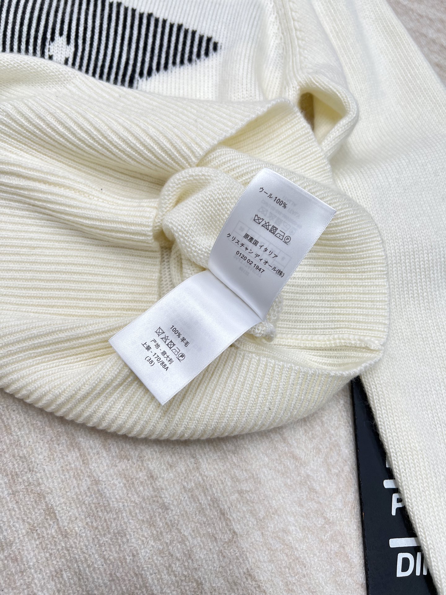 🆕Dior2024新款滑雪星星针织连帽上衣，定制YB全羊毛纱线织造 质感舒适 保暖亲肤 宽松连帽卫衣版型