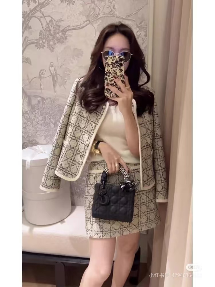 NO:335361,A set of upper body renderings, alexander wang19860909一套上身效果图,,alexander wang,Women's clothing