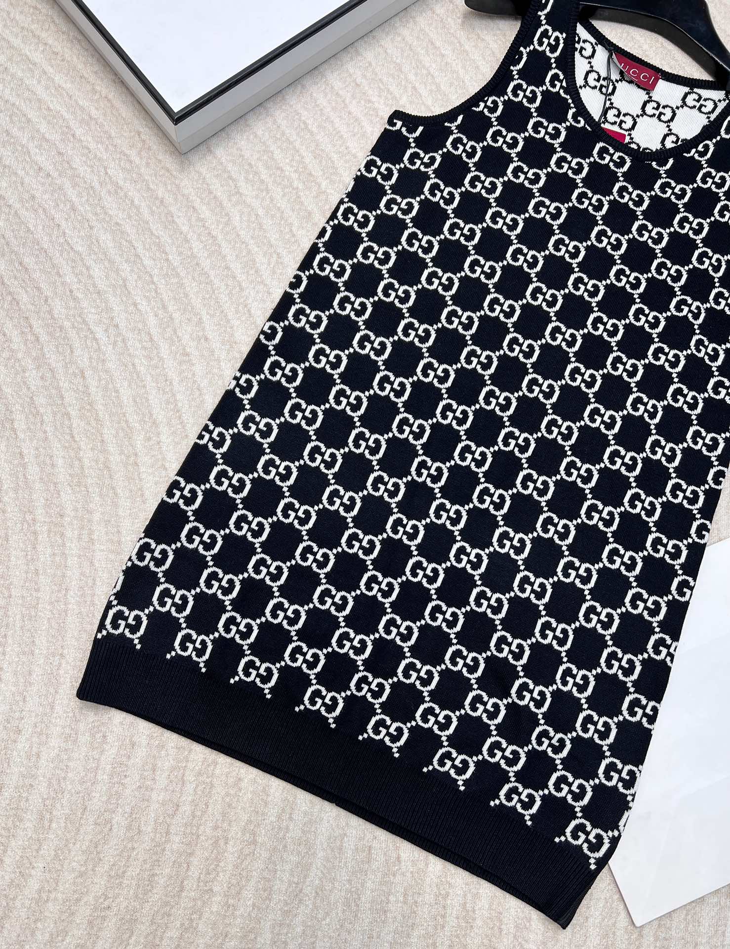 🆕Gucci 25FW🖤早春新款双面穿无袖吊带连衣裙..✂️✂️这件实名点赞 万分推荐！因为真的太太太好