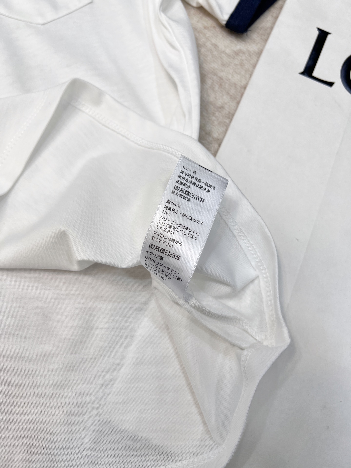 🆕 CELINE 2025Ss 凯旋门胸前口袋刺绣撞色T恤，简约大方好时髦！简单包容的小松身版型➕撞色包