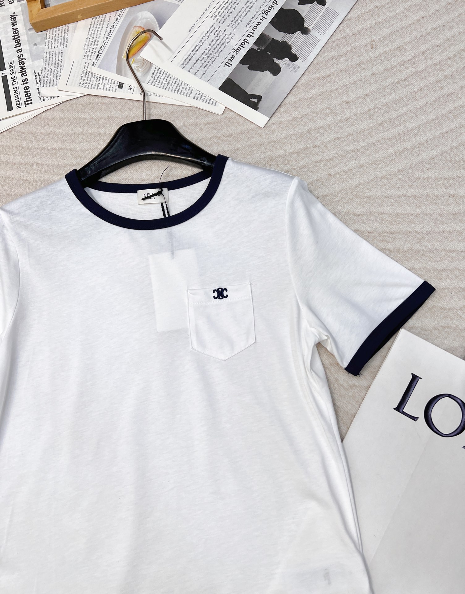 🆕 CELINE 2025Ss 凯旋门胸前口袋刺绣撞色T恤，简约大方好时髦！简单包容的小松身版型➕撞色包