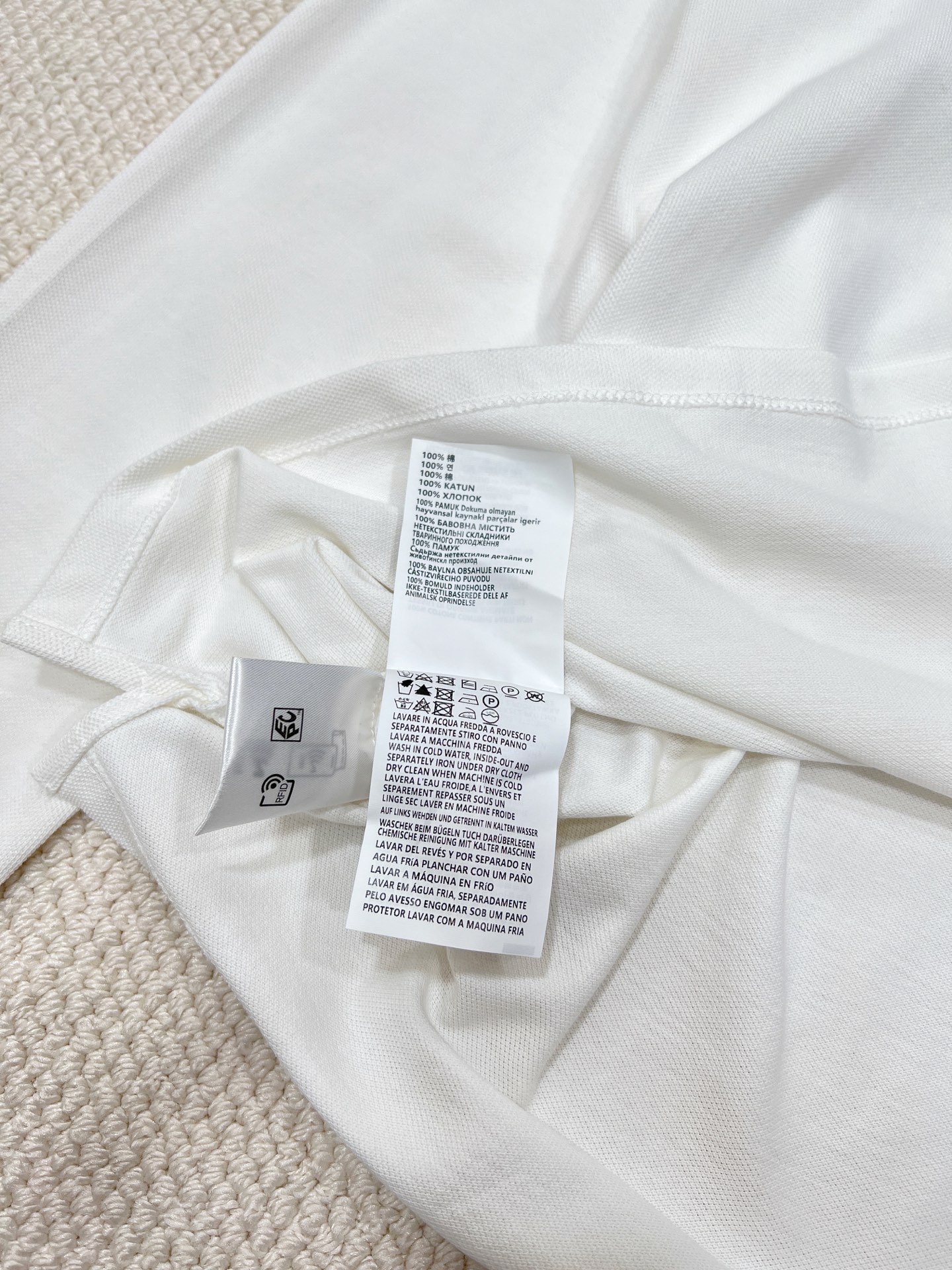 🆕MiuMiu25Ss春夏新款定位刺绣字母白色长袖polo衫丨⚠独家yb开发！高版出品！超爱知识分子时髦