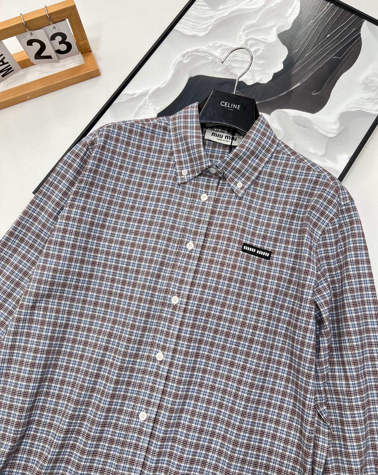 🆕Miumi* 25Ss春夏新款 知识分子微标格纹长袖衬衫丨⚠独家yb开发!高版出品!定制色织面料 饰有