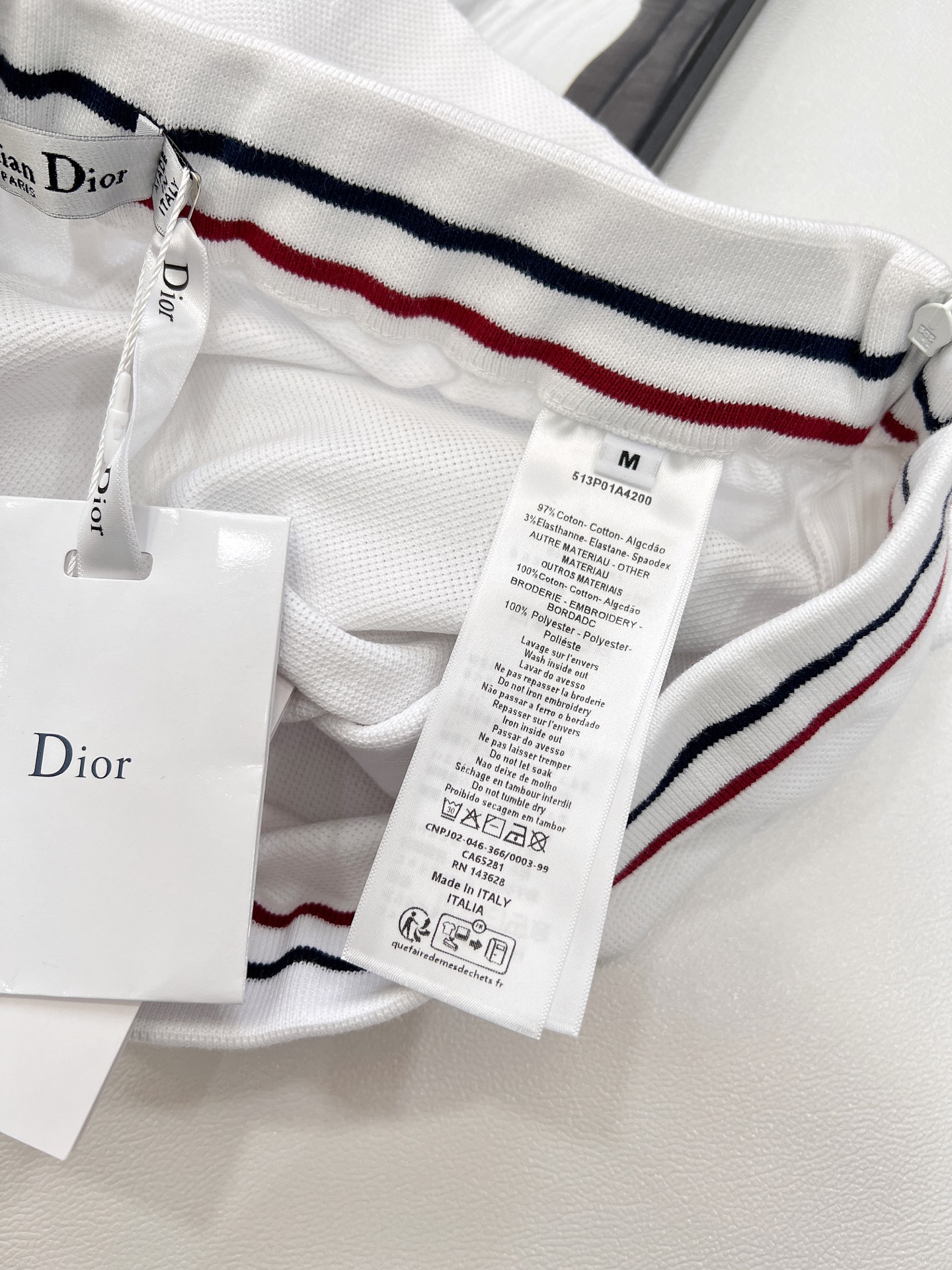 🆕DIOR25SS春夏新款白色网球风星星刺绣裙裤，白色科技针织面料🧶三色标志刺绣图案🎀针织松紧腰半裙裙裤