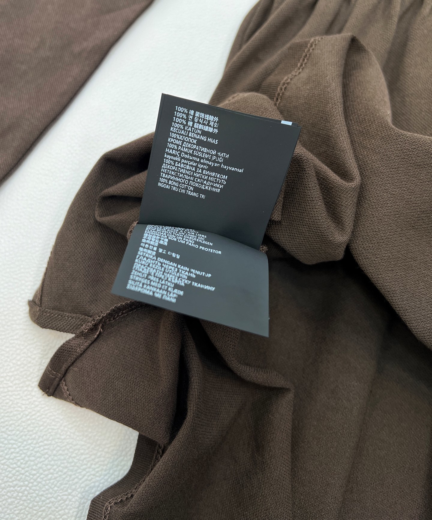 🆕Miumiu新款翻领朱地收腰连衣裙。定制YB进口朱地全棉材质 自带孔洞 穿搭舒适透气 质感十足 𝑝𝑜𝑙