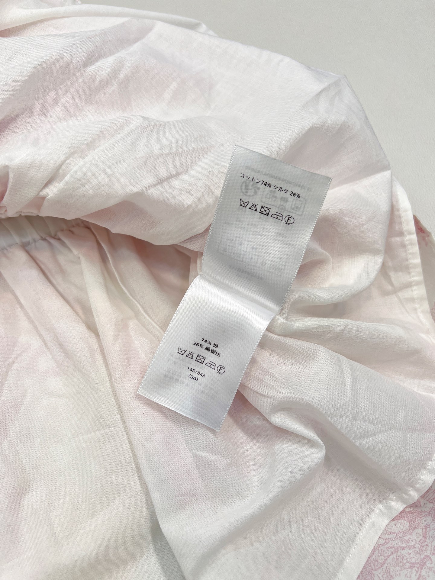 🆕Dior新款立领无袖印花背心裙。定制YB进口棉府绸250材质 质感光泽 垂顺有型 立领背心裙剪裁 通体