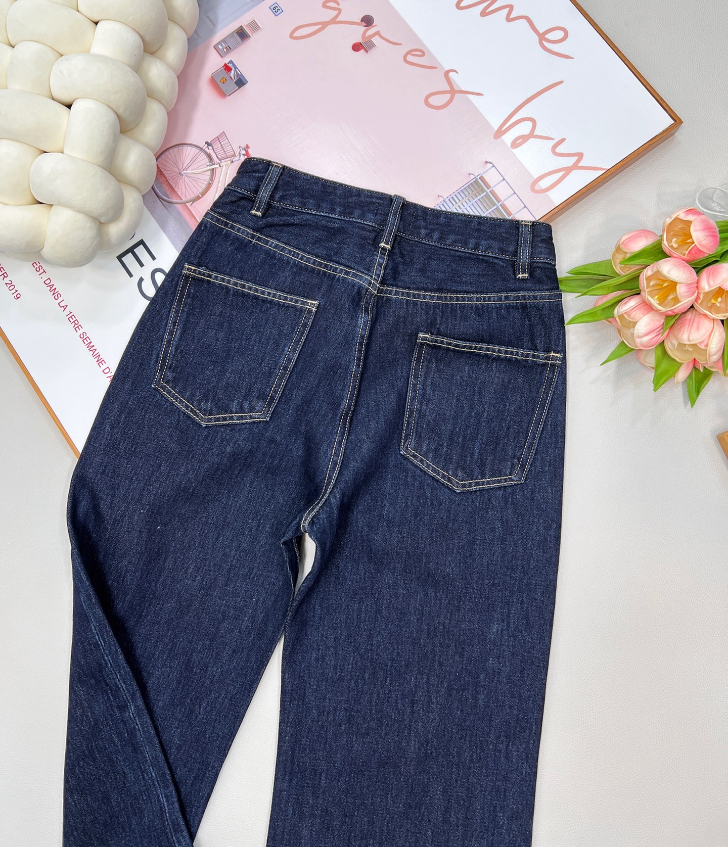 🆕CELINE新款独家首发原单品质CE神裤再现✌️漫画腿即视感，原色无洗水双口袋微喇牛仔裤！凯旋门金属扣