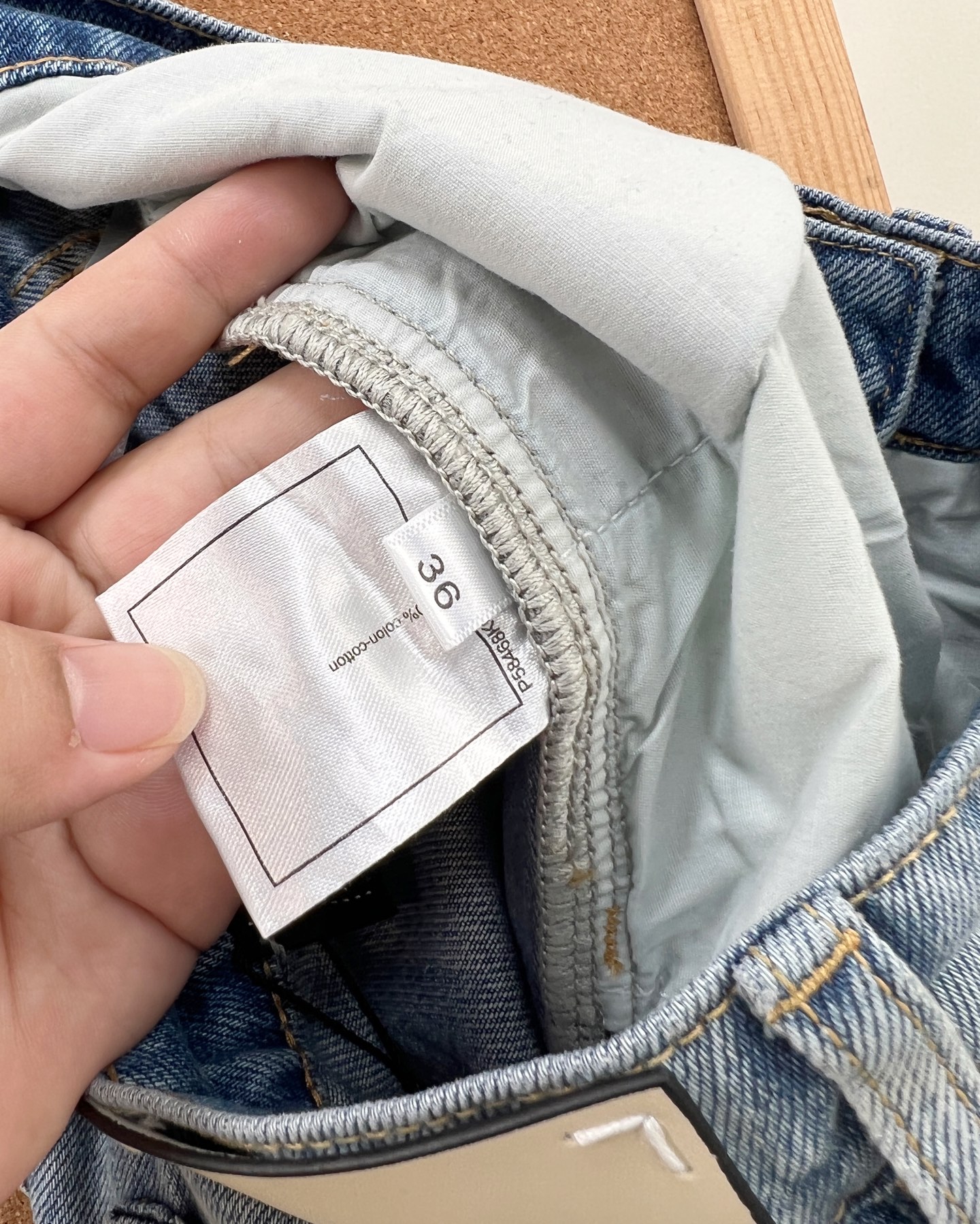 🆕26春夏Chanel水洗直筒牛仔，高版定制，面料采用双重酵素水洗工艺，褪去牛仔硬挺粗糙感，触感柔润亲肤，褪色均匀自然，