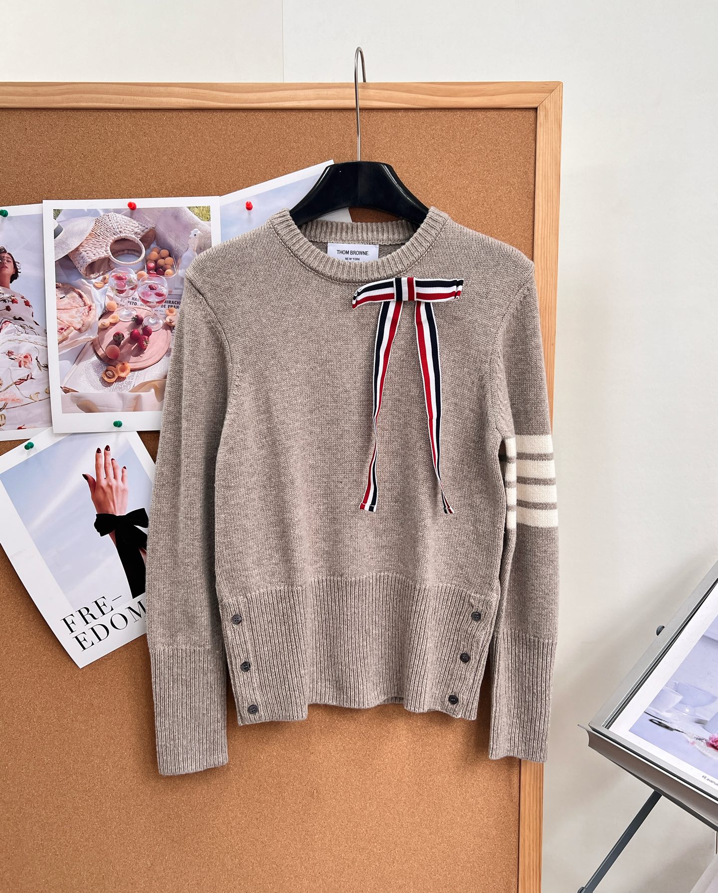 🆕Thom Browne秋冬可拆卸🎀蝴蝶结圆领羊毛针织衫✨学院少女氛围感天花板 专柜火爆款，顶级版本完整还原专柜细节！ 