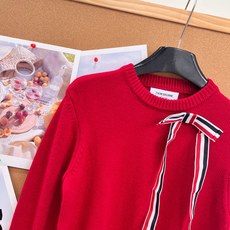 🆕Thom Browne秋冬可拆卸🎀蝴蝶结圆领羊毛针织衫✨学院少女氛围感天花板 专柜火爆款,顶级版本完整还原专柜细节! 🆕Thom Browne秋冬可拆卸🎀蝴蝶结圆领羊毛针织衫✨学院少女氛围感天花板 专柜火爆款,顶级版本完整还原专柜细节!