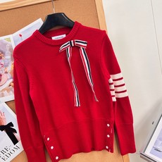 🆕Thom Browne秋冬可拆卸🎀蝴蝶结圆领羊毛针织衫✨学院少女氛围感天花板 专柜火爆款,顶级版本完整还原专柜细节! 🆕Thom Browne秋冬可拆卸🎀蝴蝶结圆领羊毛针织衫✨学院少女氛围感天花板 专柜火爆款,顶级版本完整还原专柜细节!