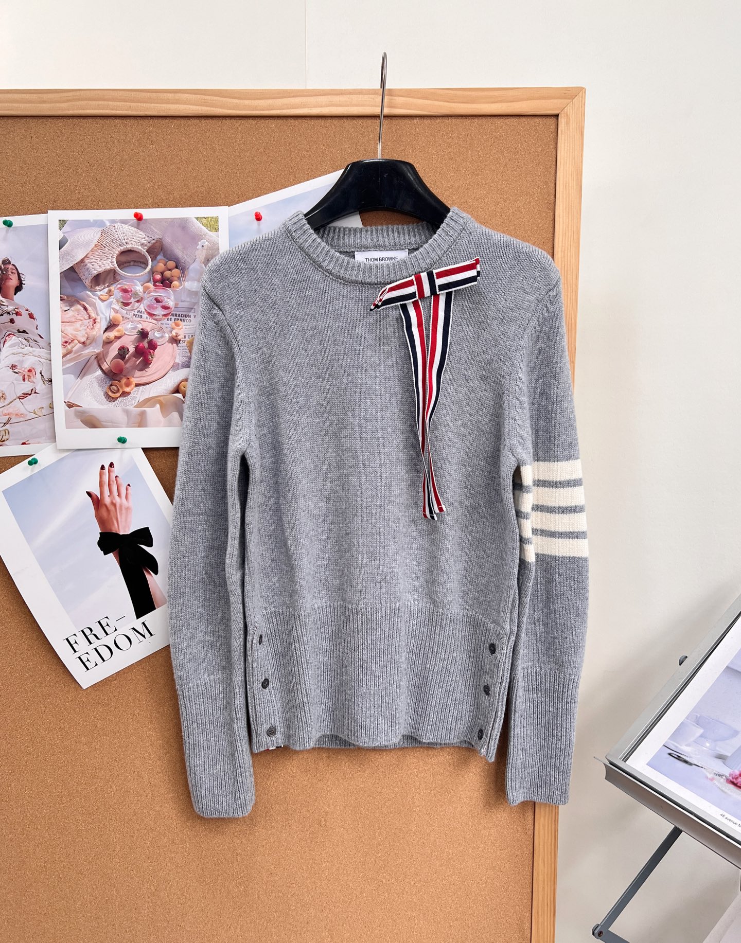 🆕Thom Browne秋冬可拆卸🎀蝴蝶结圆领羊毛针织衫✨学院少女氛围感天花板 专柜火爆款，顶级版本完整还原专柜细节！ 