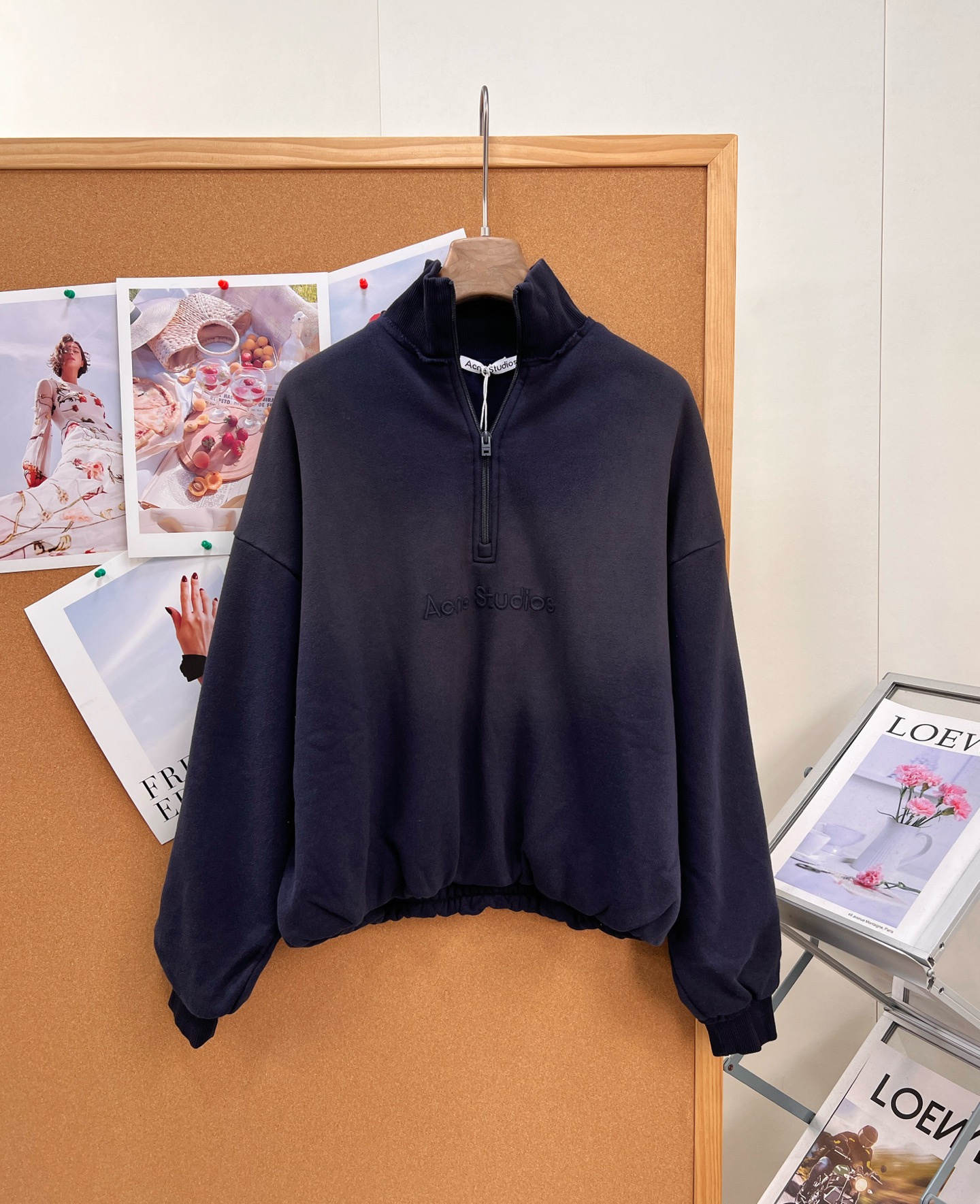 🆕Acne Studios半拉链短款卫衣，做旧海军蓝半拉链短卫衣✨松弛感老钱风拿捏 复古做旧海军蓝色调，水洗做旧的雾面质
