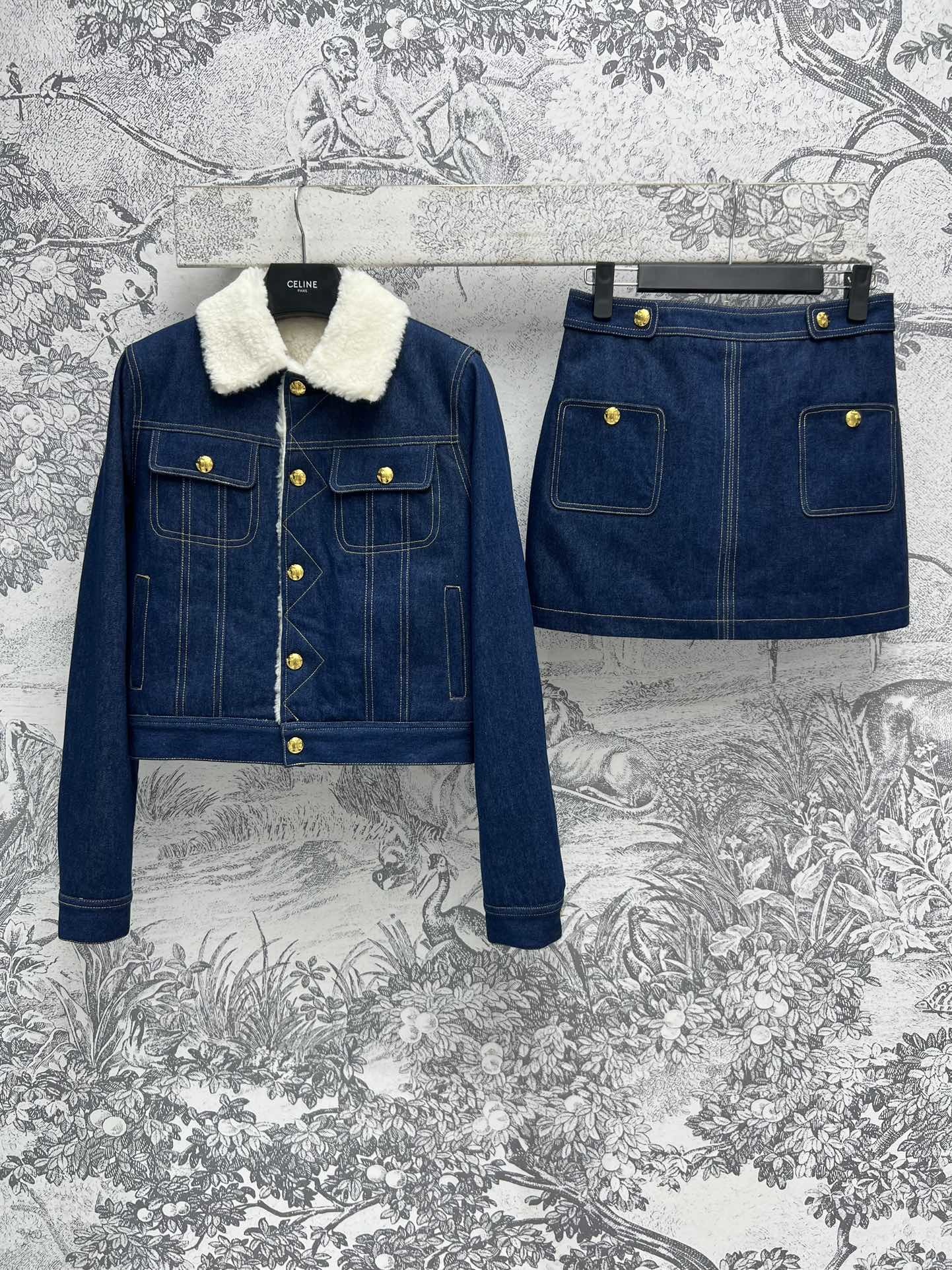 CE24秋冬新款羊羔毛拼牛仔棉服套装羊羔毛翻领牛仔外套+棉服高腰半身裙冬天搭配小能手内部饰以白色羊羔绒面