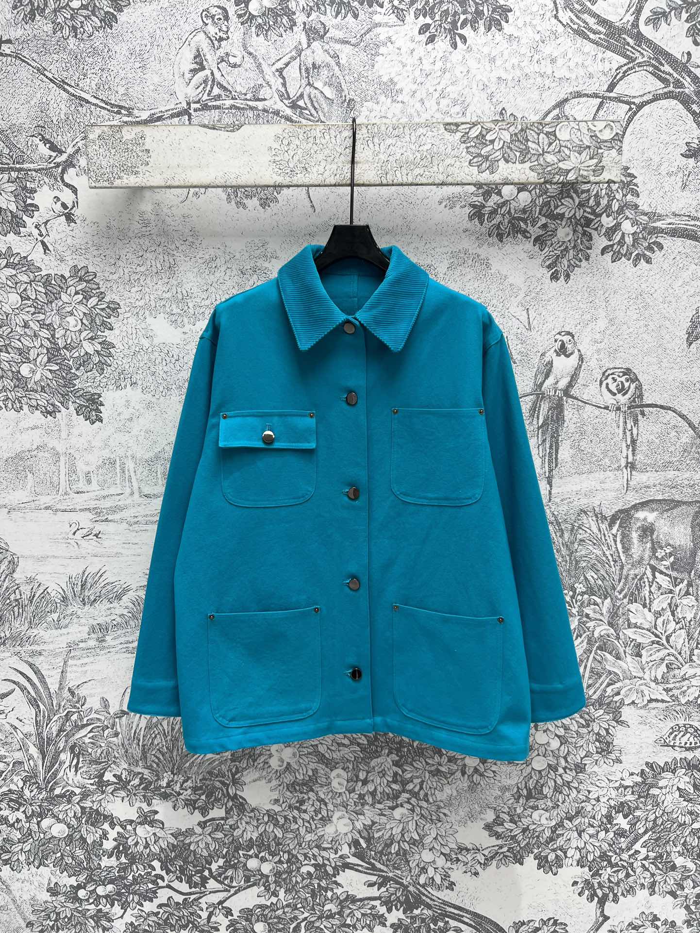 NO:297619,PD Home 25 Early Spring New Lapel Jacket Work Jacket Handsome Work Jacket Multi-Pocket Embellishment Back Two-piece Design Feelings A-and-Smooth upper body Loose and Not Picky Slimness Temperament Reducing Style Fabrics and Details are very online Daily Casual Recommended One Color Three Codes SML, Dior, Jackets & Coats, Jackets & Coats, Alexander Wang19860909PD家 25早春新款 翻领夹克工装外套 帅气工装风外套多口袋点缀 后背假两件设计既视感 上身又a又飒 版型宽松不挑人巨显瘦 气质减龄款 面料和细节都很在线 日常出街休闲推荐 一色三码 SML,,dior,jackets & coats,jackets & coats,alexander wang,Women's clothing