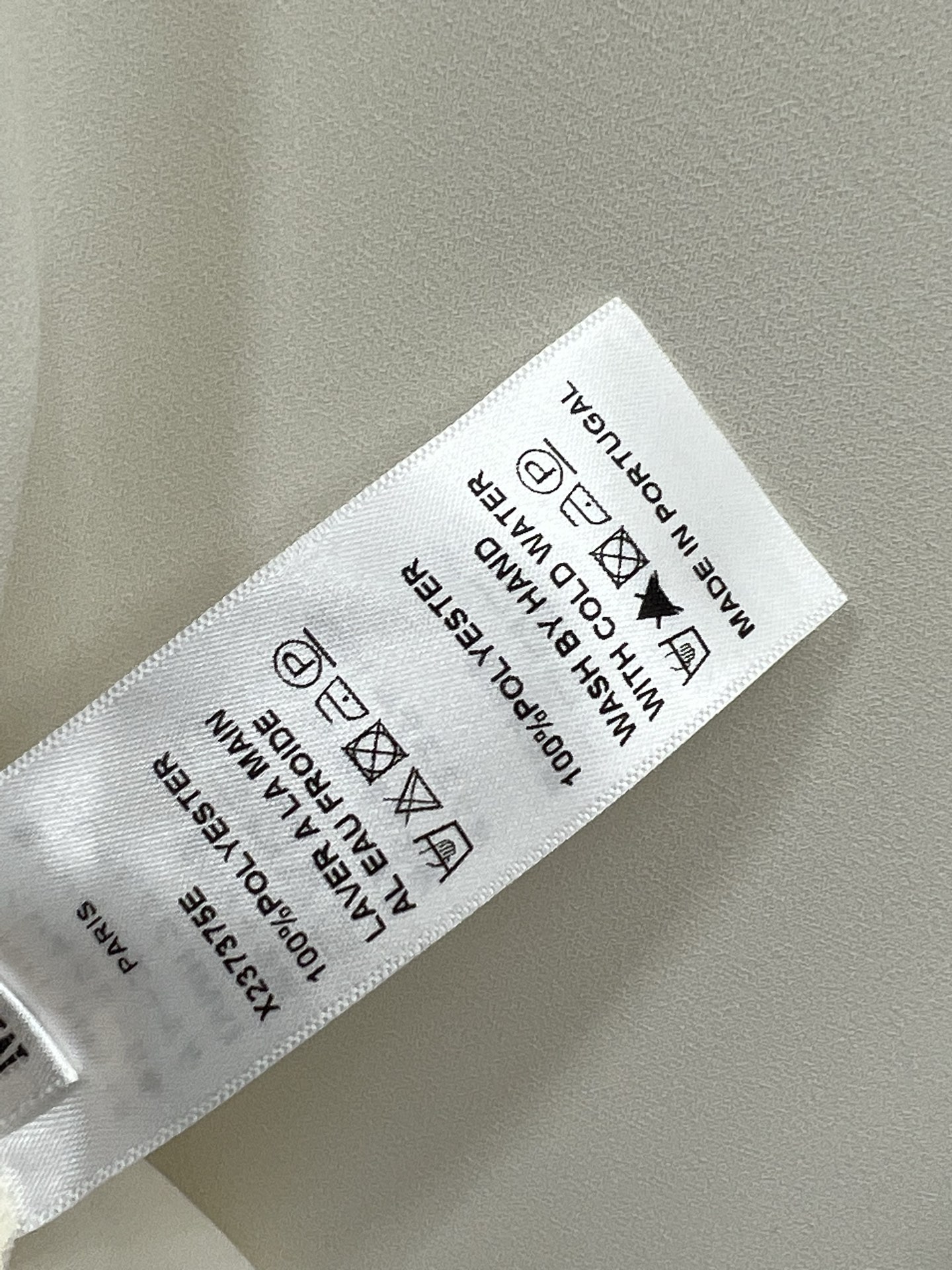 25早春新款 压褶领蝴蝶结领带衬衣 可仙可性感的衬衣 上身太飒了 压褶花边领 可拆卸蝴蝶结领带装饰 经典