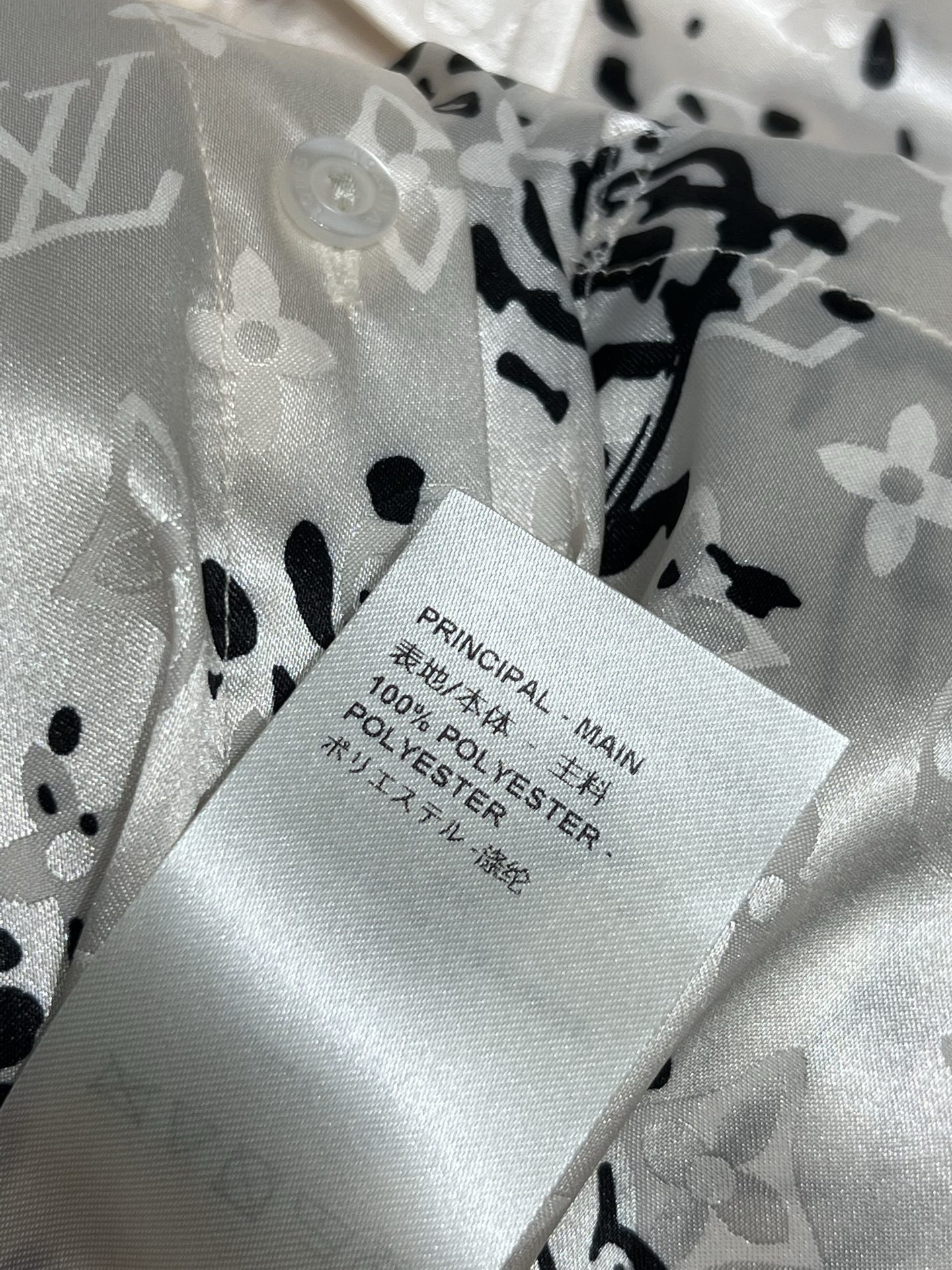 L家 25早春新款 水墨画老花印花休闲套装 翻领衬衫+休闲裤 一套搭配上身飘逸灵动又气质 复古又优雅的水