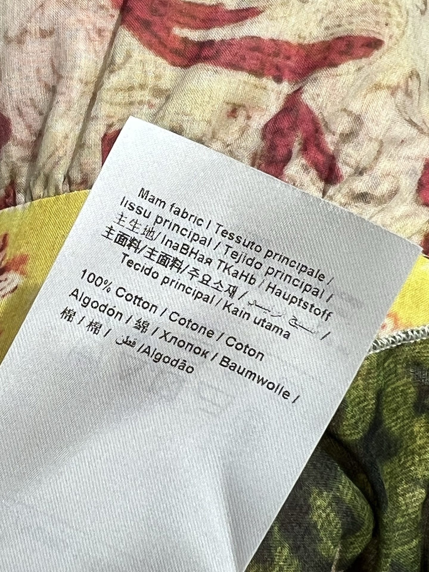 V家 25早春新款 法式复古印花蛋糕裙 张柏芝同款 浪漫度假风 少女心爆棚 造型清雅盈高上身减龄又显瘦时