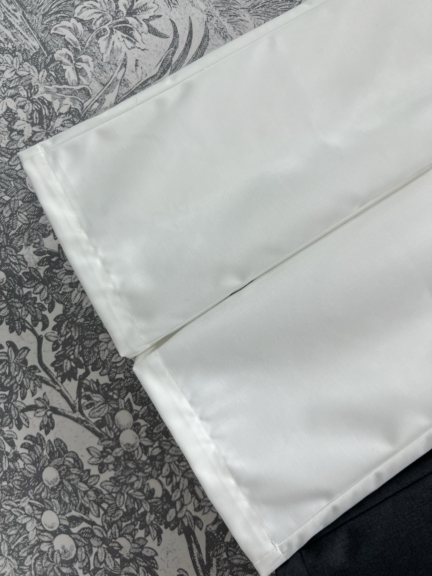 D家 25早春新款 logo高腰阔腿裤  一秒就很显瘦的裤子 logo印花高腰蕾丝点缀直筒阔腿裤型  上