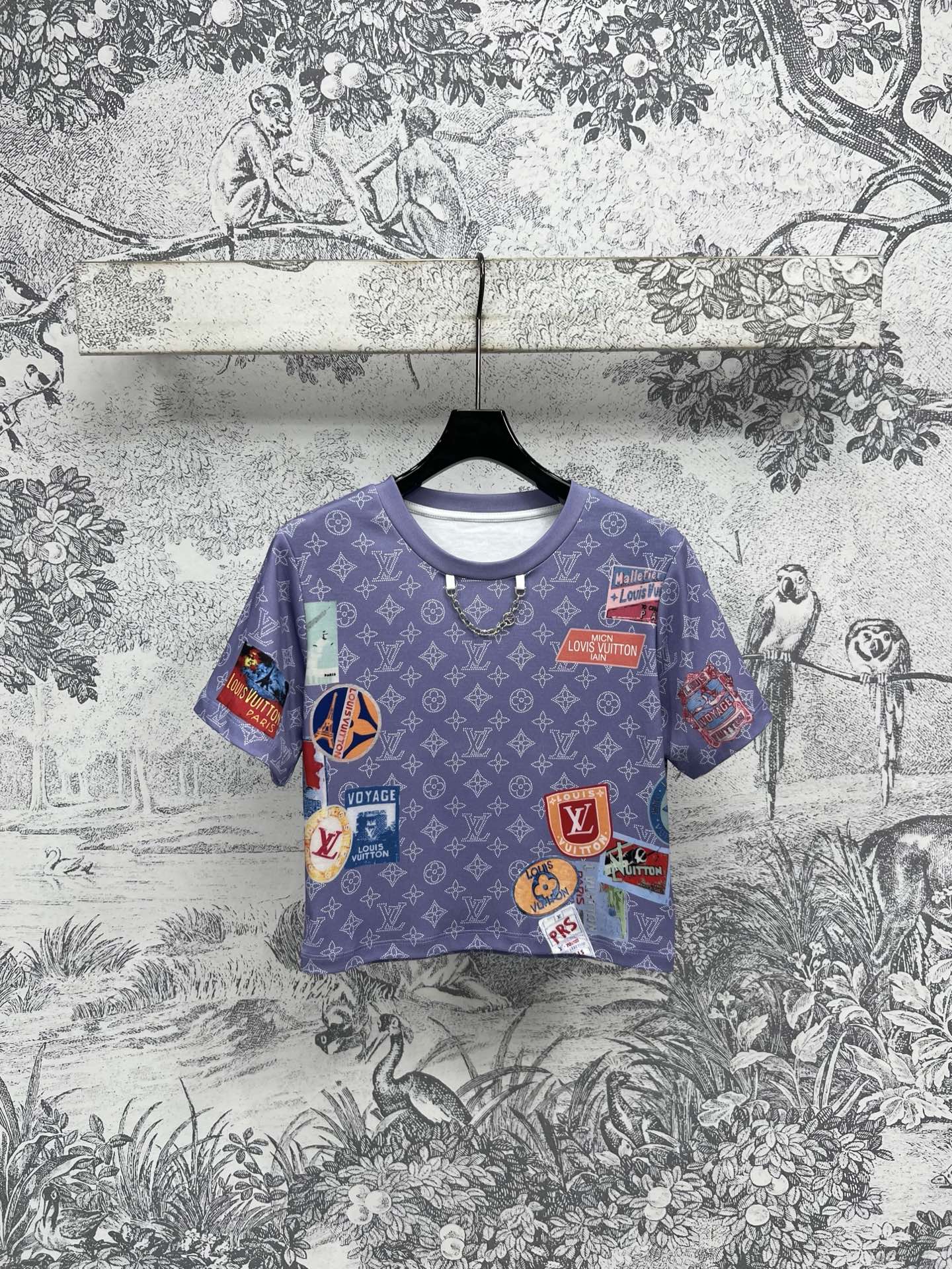 L家 25早春新款Monogram 图案老花提花短款短袖T恤 定制Monogram 图案印花暗纹老花纯棉