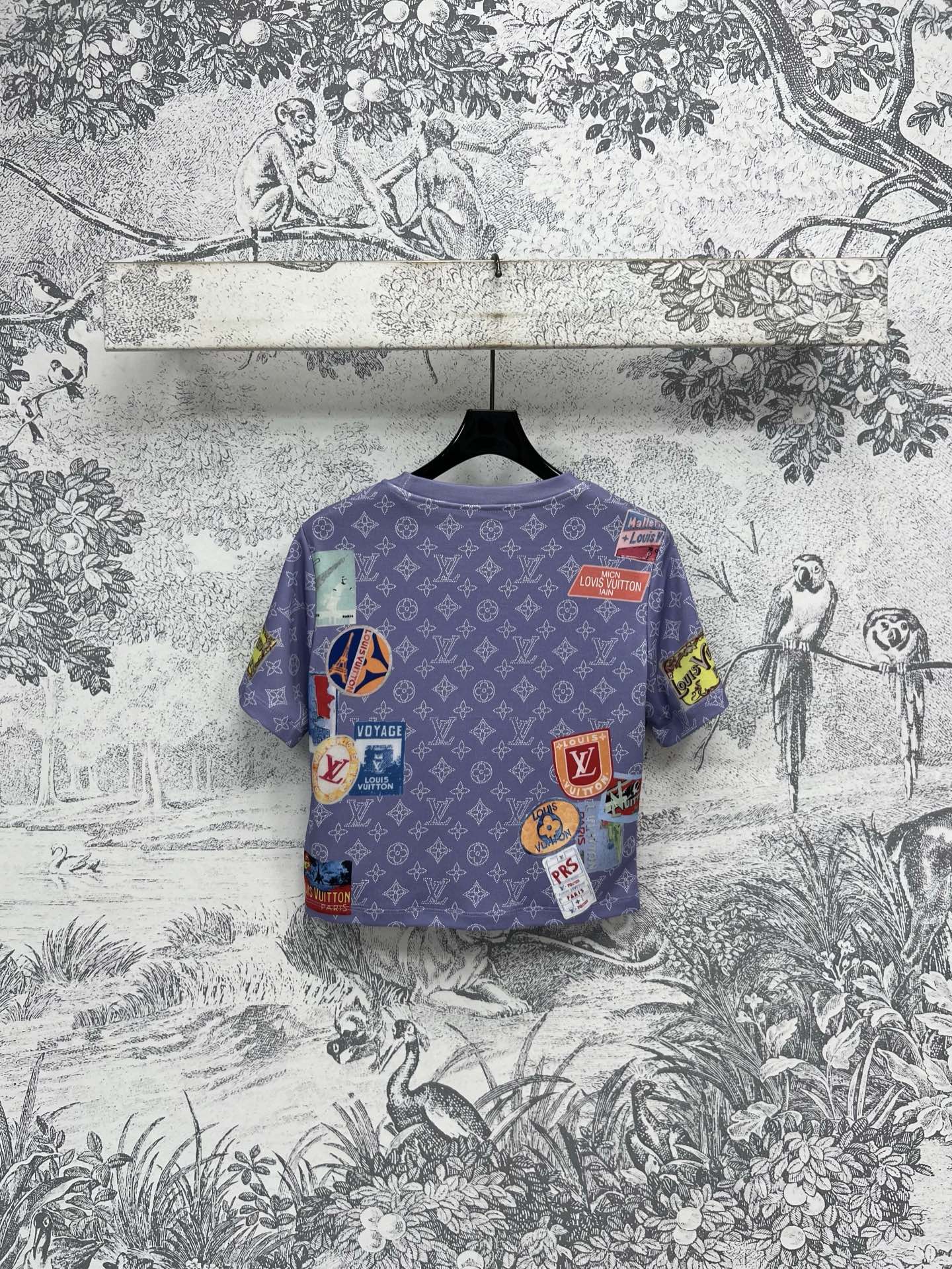 L家 25早春新款Monogram 图案老花提花短款短袖T恤 定制Monogram 图案印花暗纹老花纯棉