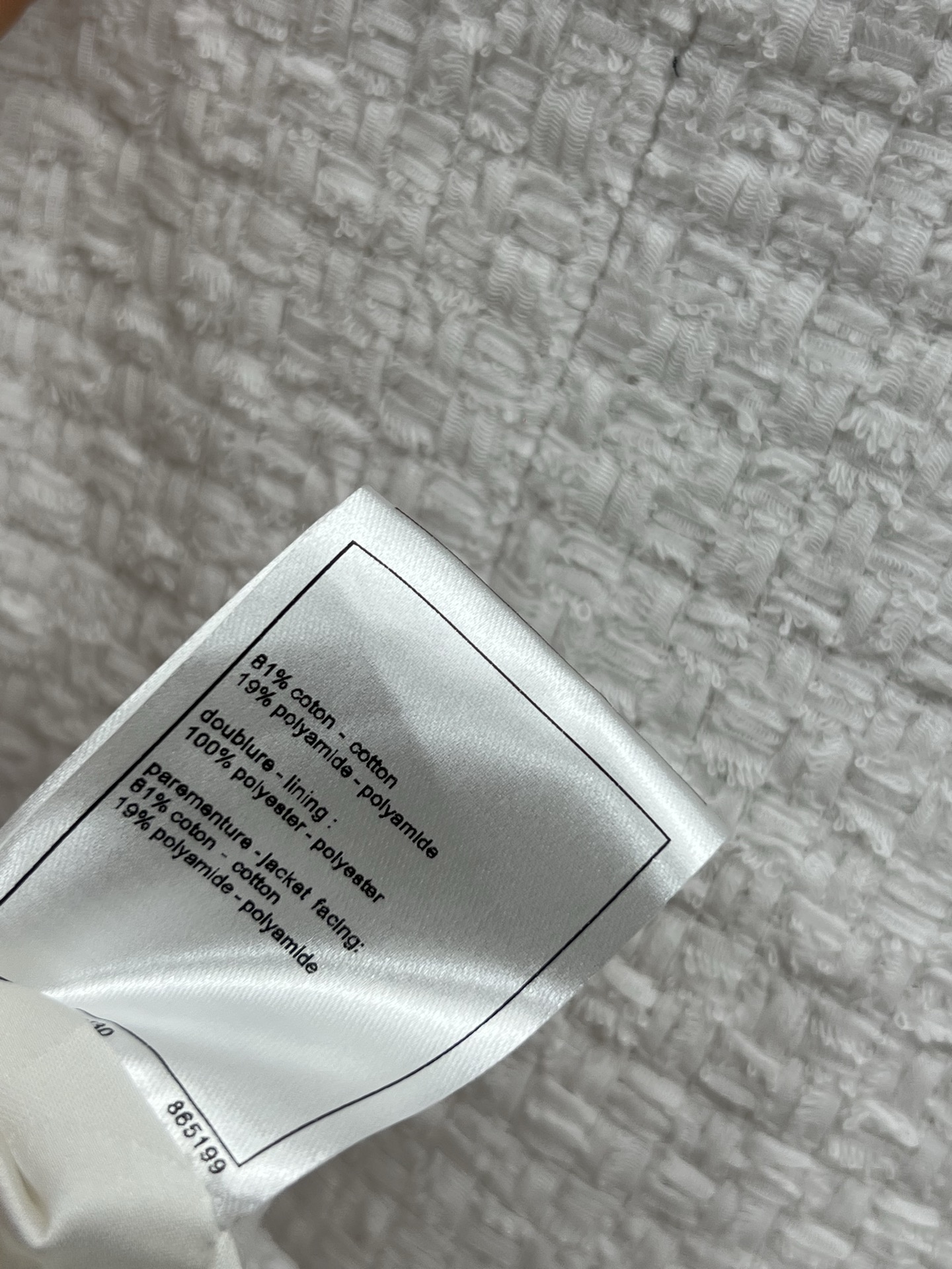 小香风 25早春新款 粗花呢短款外套+搭片裤裙+长款外套  面料是超级有质感的粗花呢细节 内衬也带有提花