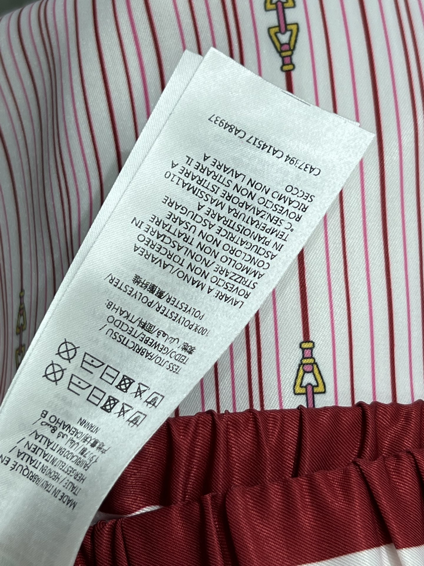 G家 25春夏新款 条纹马鞍扣图案系列 半身裙+休闲裤浅色系太少女心了 经典的版型上身百搭不挑人 低调又