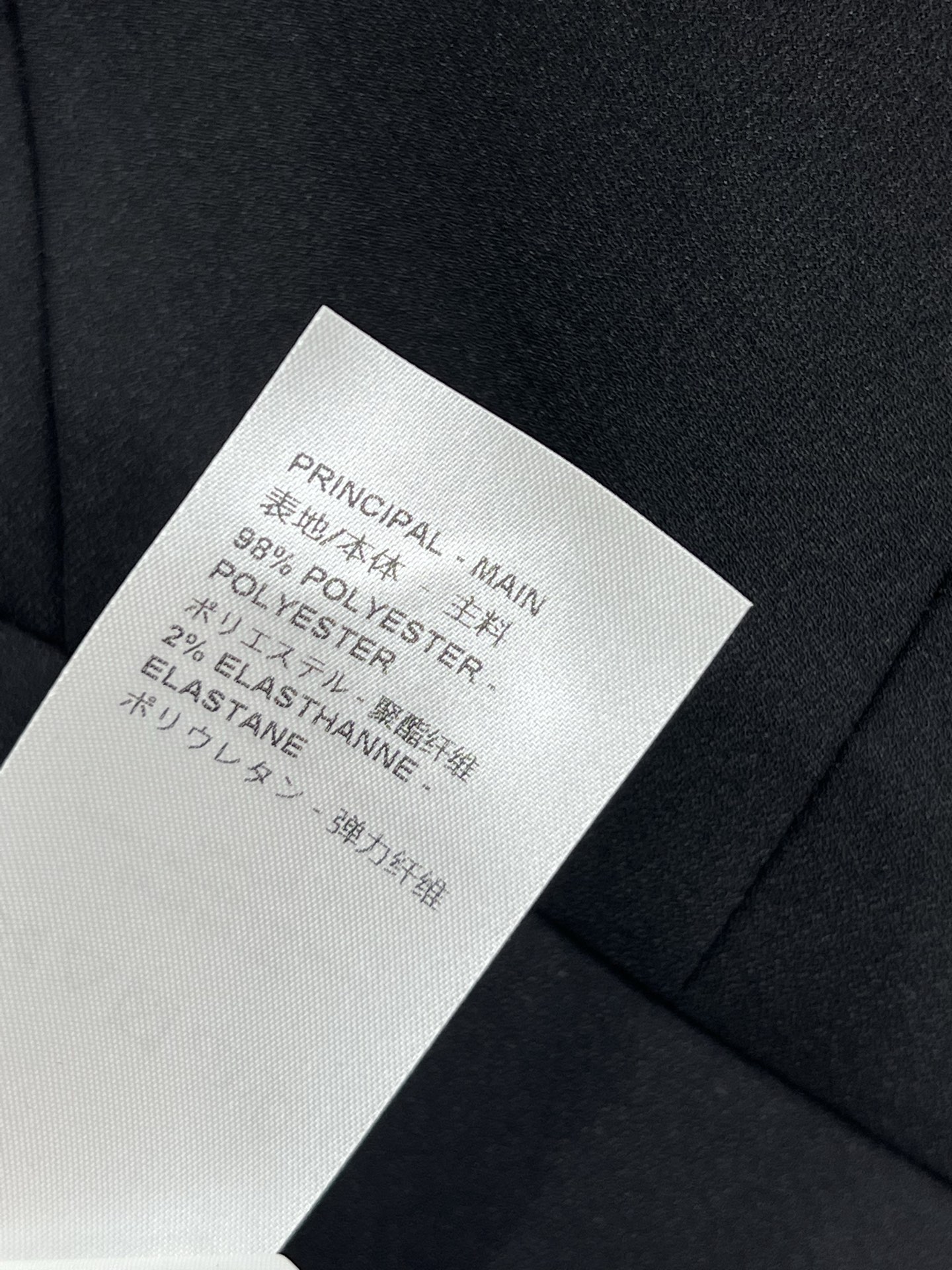 L家 25春夏新款 荷叶边背心连衣裙 定制黑色西服面料 低调奢华又高级 层叠荷叶边拉链装饰百搭不挑人 背