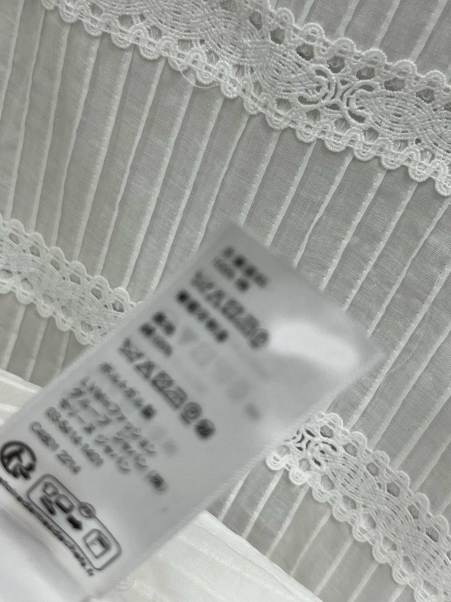 CE家 25春夏新款 凯旋门蕾丝拼接系列 短袖上衣+半身裙+Polo领短袖连衣裙 优雅的凯旋门蕾丝拼接肌
