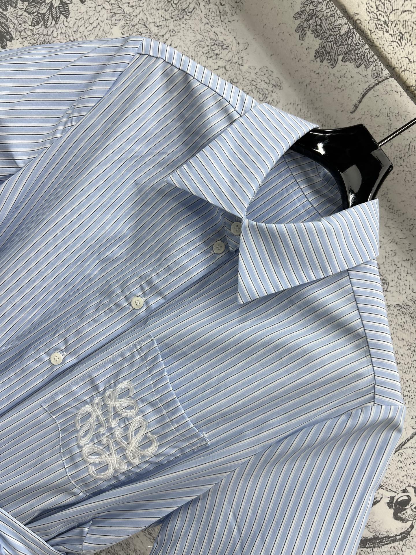 LW家 25春夏新款 条纹系带收腰连衣裙 可甜可盐衬衫裙 经典蓝色细条纹 视觉感非常显瘦 超级拉长双腿小