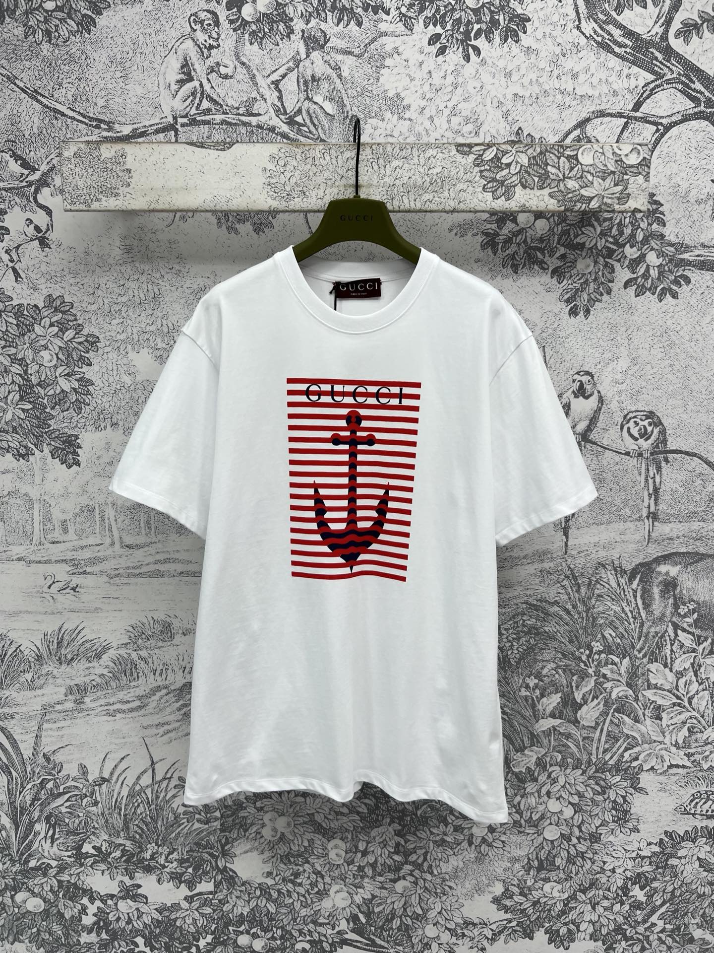 NO:424581,G Home 25 Spring and Summer New Style, Anchor Pattern Print Loose Short-Sleeve T-Shirt Very Textured Short-Sleeve Tee, a must-have for everyone to recommend. This year's style is very casual and simple. It can be easily controlled by both men and women. It is very fashionable to match it at will. One color and three codes SML, gucci, T-shirt,tees, t-shirt,alexander wang19860909G家 25春夏新款 船锚图案印花宽松短袖T恤 非常有质感的短袖Tee 人手推荐必备 今年风格很休闲简约 男女都可以轻松驾驭 随意搭配都很时髦 一色三码 SML,,gucci,T-shirt,tees，t-shirt,alexander wang,Women's clothing