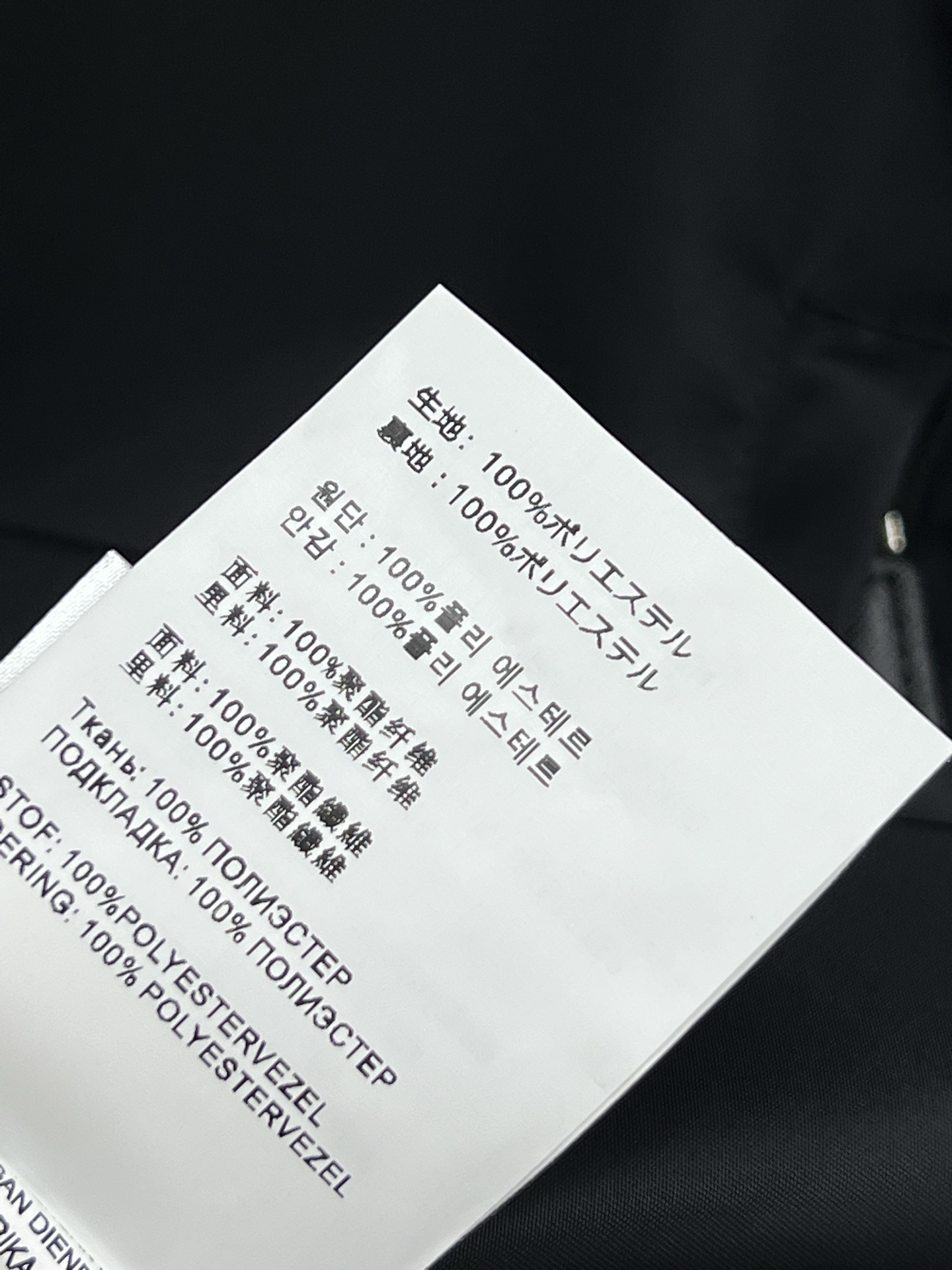 PD家 25夏季新款 连帽无袖连衣裙 胸前三角标装饰 直筒H型剪裁的版型 休闲时髦感满满 气质感也在线 