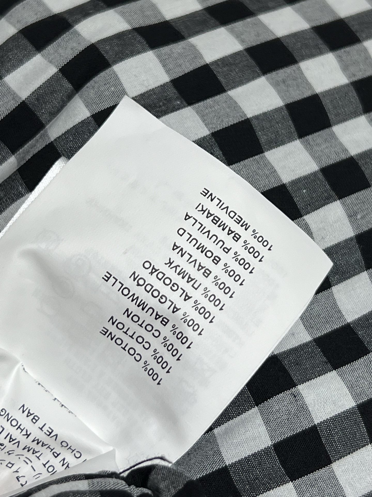Miu 25夏季新款 黑白格纹系列 翻领短袖衬衣+短裙+吊带连衣裙 很吸睛的亮点  立体宽松剪裁马甲 版