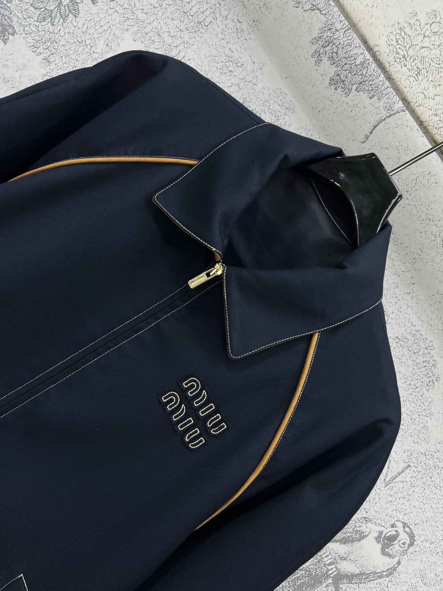 Miu 25夏季新款 翻领夹克外套+百褶短裙+百褶半身裙 一系列搭配青春活力减龄少女感 酷帅有型时髦兼备