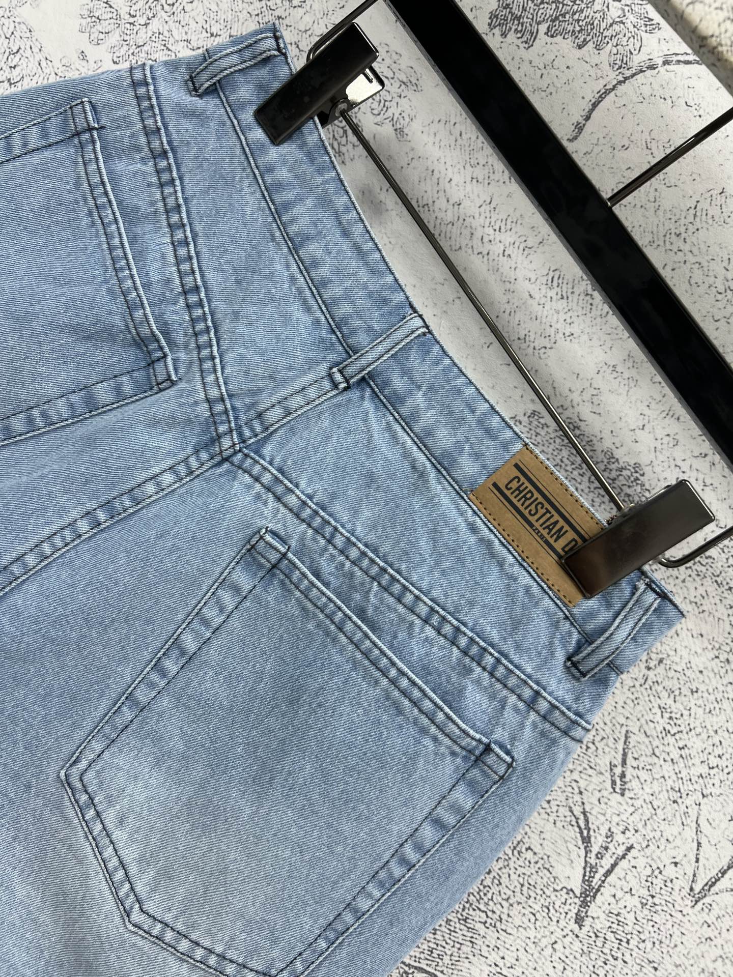 D家 25夏季新款 内提花老花牛仔系列 翻领夹克外套+飞袖外套+飞袖连衣裙+卷边短裤+半身裙+卷边长裤 