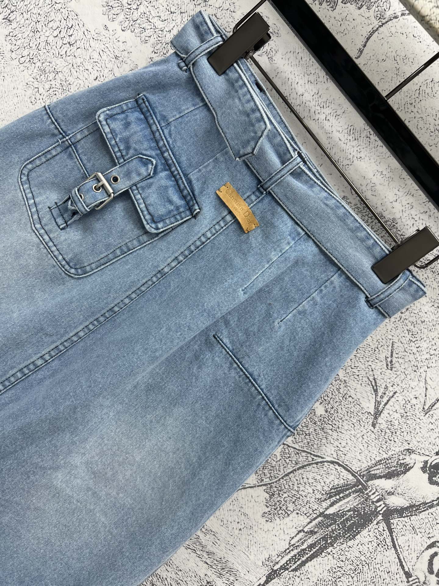 D家 25夏季新款 内提花老花牛仔系列 翻领夹克外套+飞袖外套+飞袖连衣裙+卷边短裤+半身裙+卷边长裤 