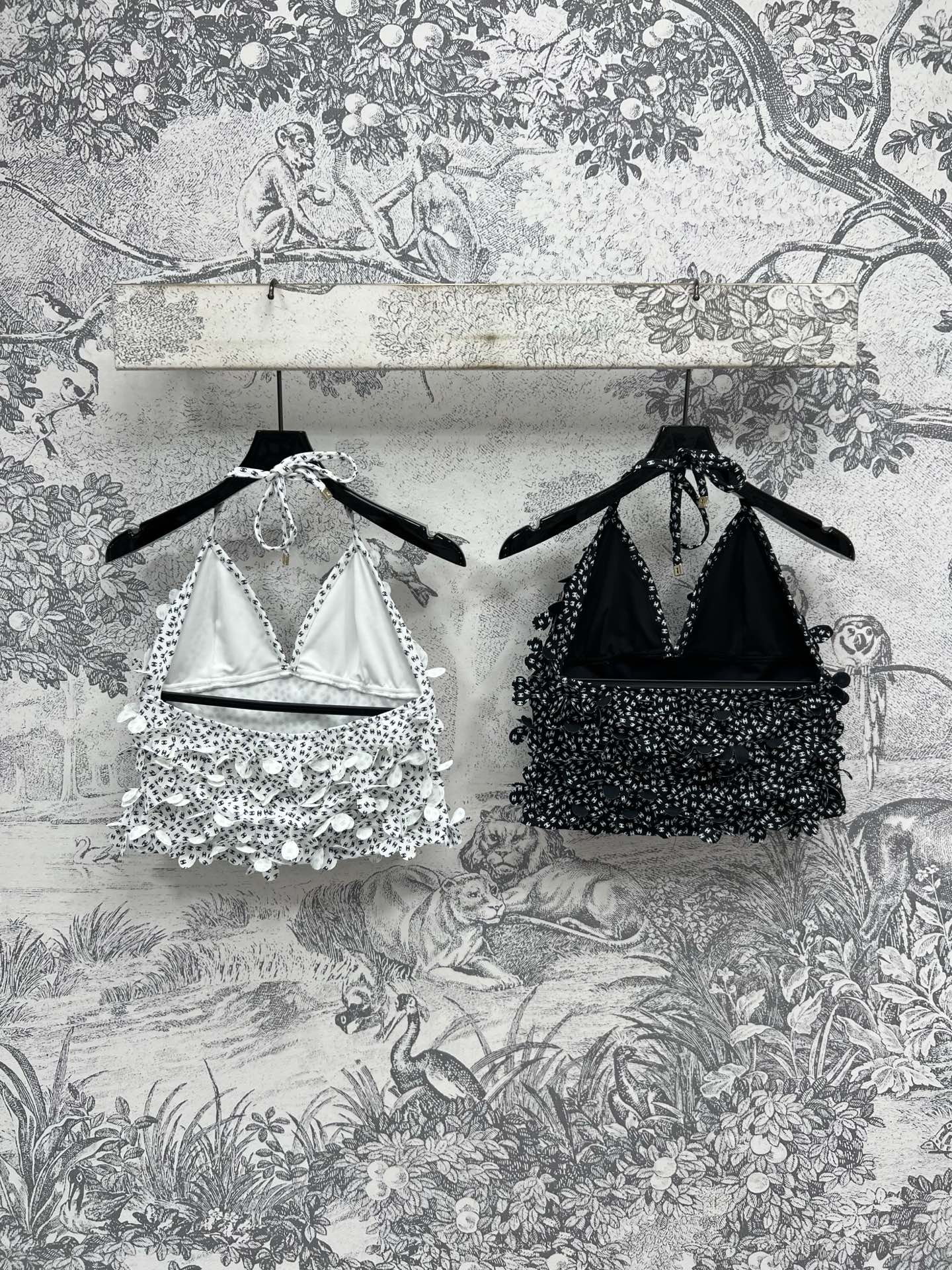 小香风 25夏季新款 满印logo立体花朵系列 挂脖上衣+背心上衣+圆领背心+吊带抹胸上衣+短裤+短裙 