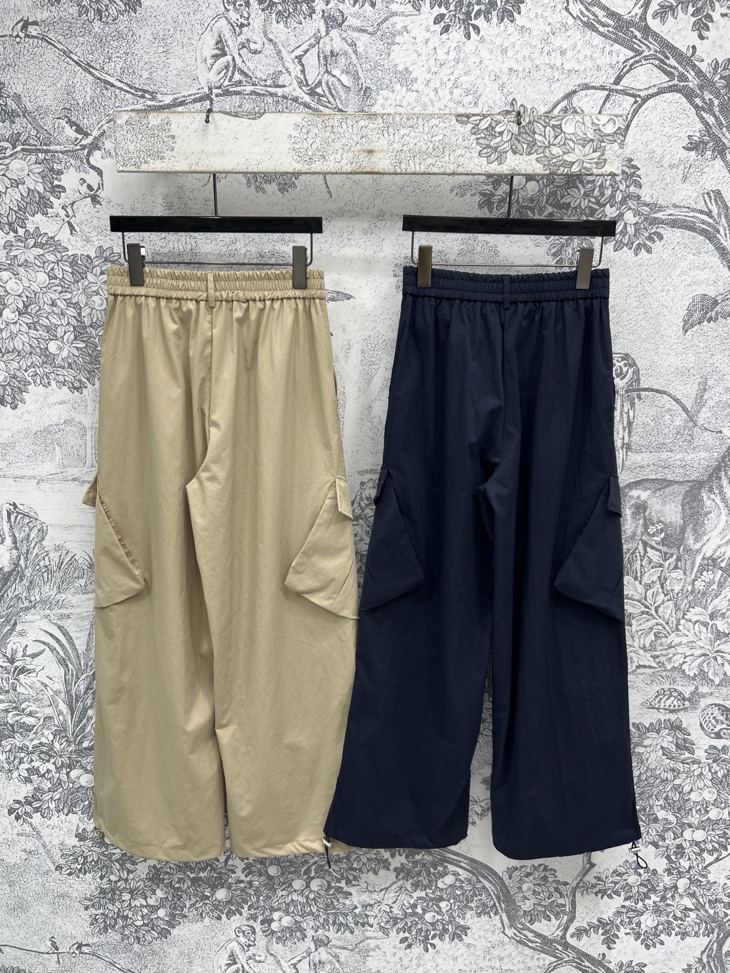 小香风 25夏季新款 工装风半身裙+工装风阔腿裤 休闲又舒适百搭 腰间抽绳收腰 帅气的工装风口袋设计+褶