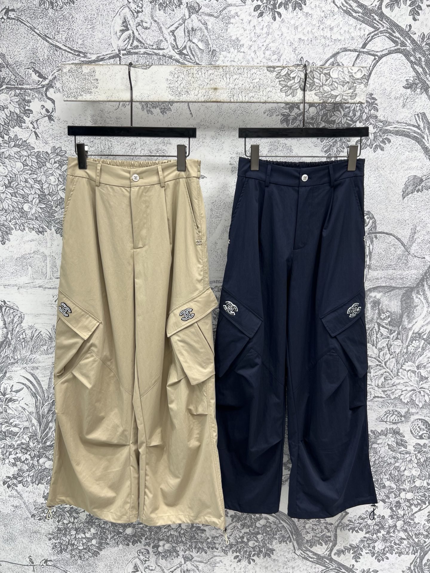 小香风 25夏季新款 工装风半身裙+工装风阔腿裤 休闲又舒适百搭 腰间抽绳收腰 帅气的工装风口袋设计+褶