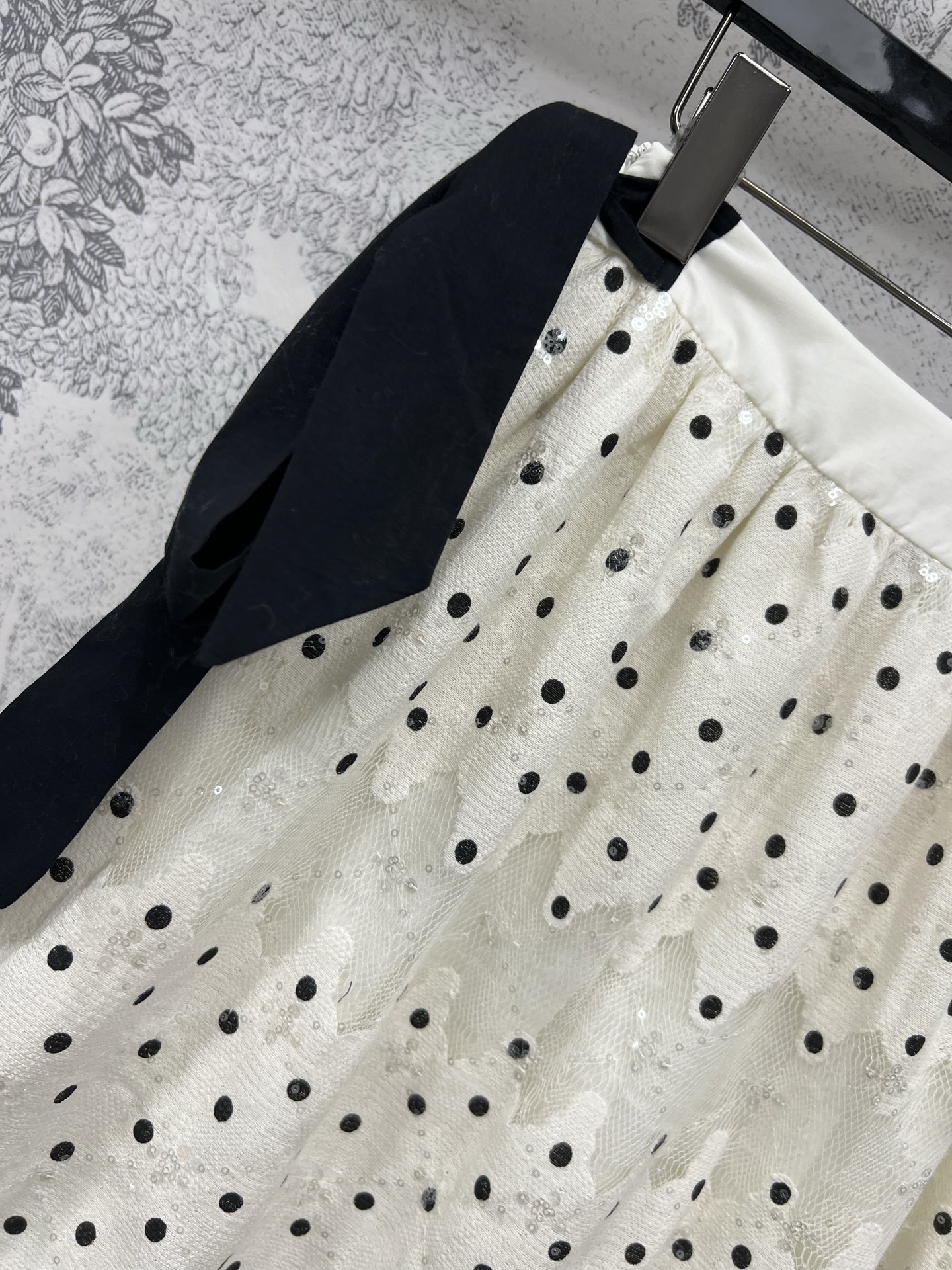 Miu 25夏季新款 波点拼接网纱半身裙 时髦精必入单品 定制波点网纱面料 高腰系带收腰 经典单品高级又