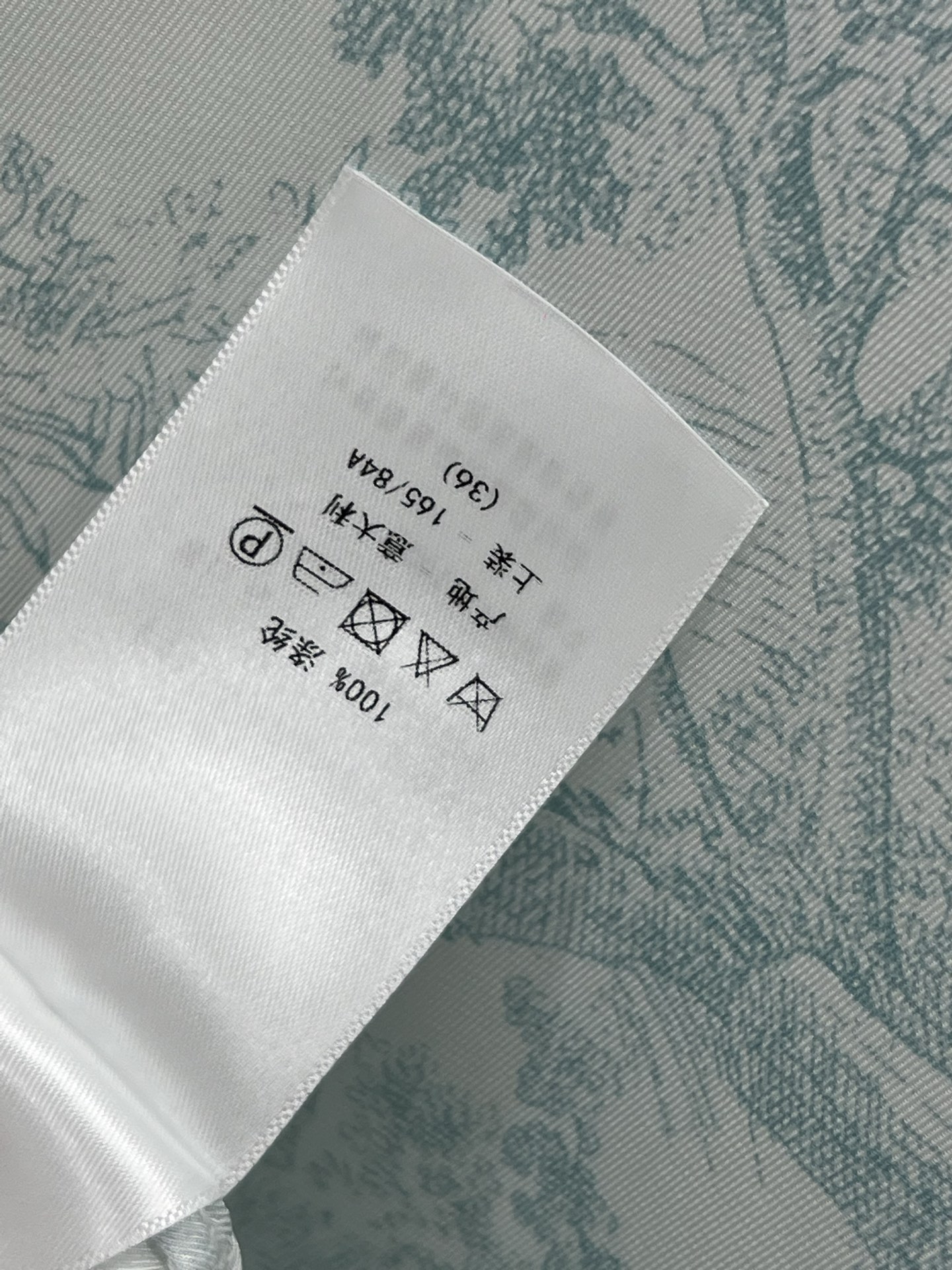 D家 25夏季新款 丛林印花居家套装 翻领衬衫+休闲裤  经典的丛林图案设计  低调又时髦 翻领衬衫搭配