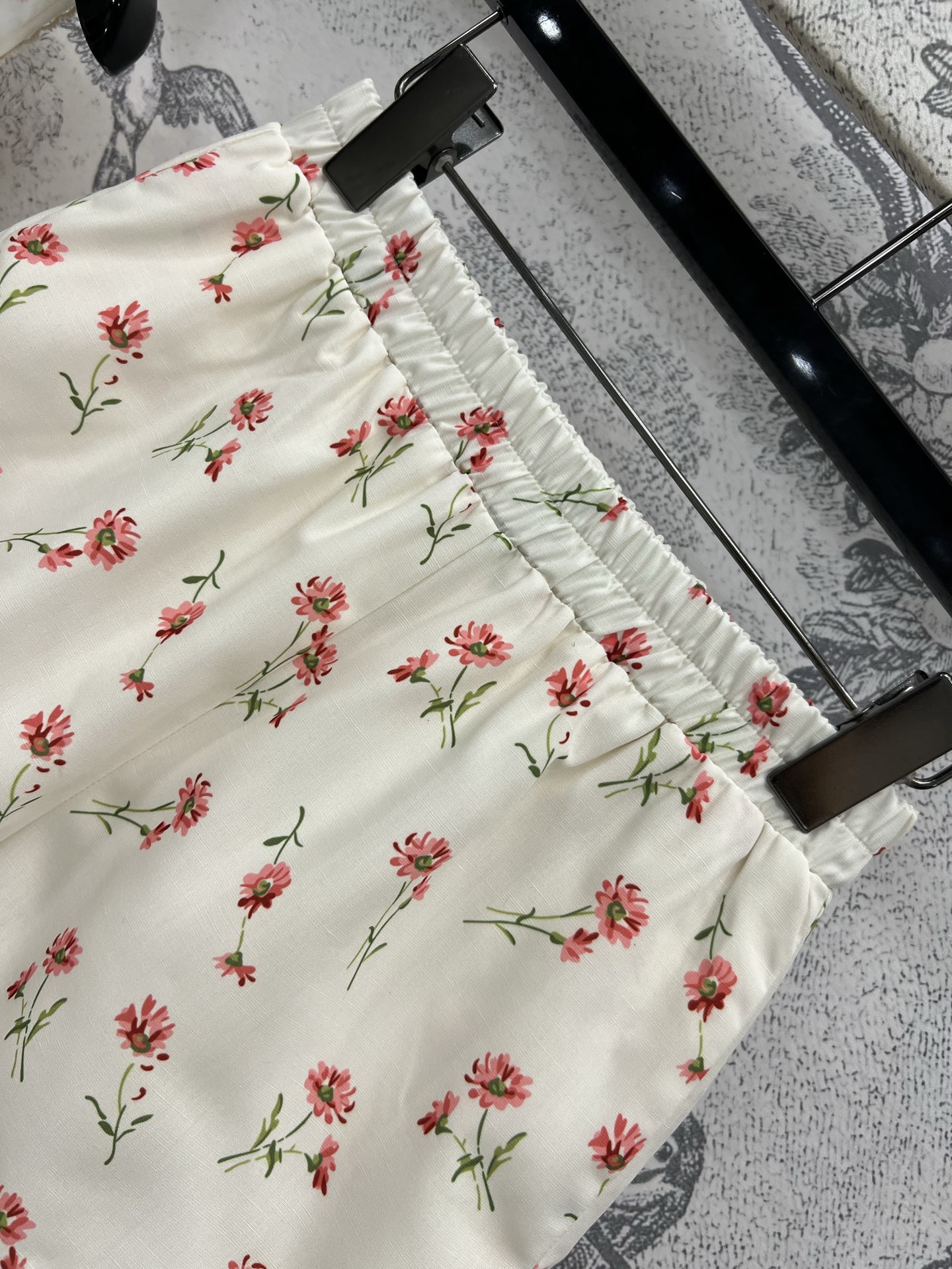 PD家 25夏季新款 碎花印花背心短裤套装 拼接蕾边点缀  少女感满满 一套上身简直是甜妹福音 可爱又减