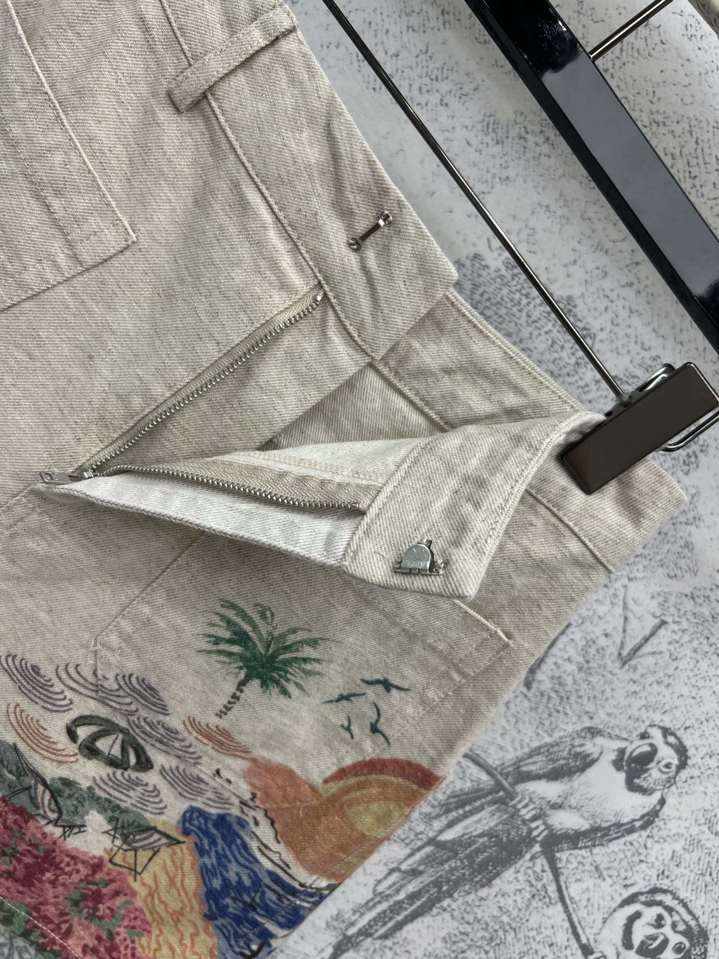 D家 25夏季新款 海滩度假⛱️印花牛仔系列 翻领飞袖外套+高腰短裤+翻领飞袖连衣裙 重工洗水工艺 复古