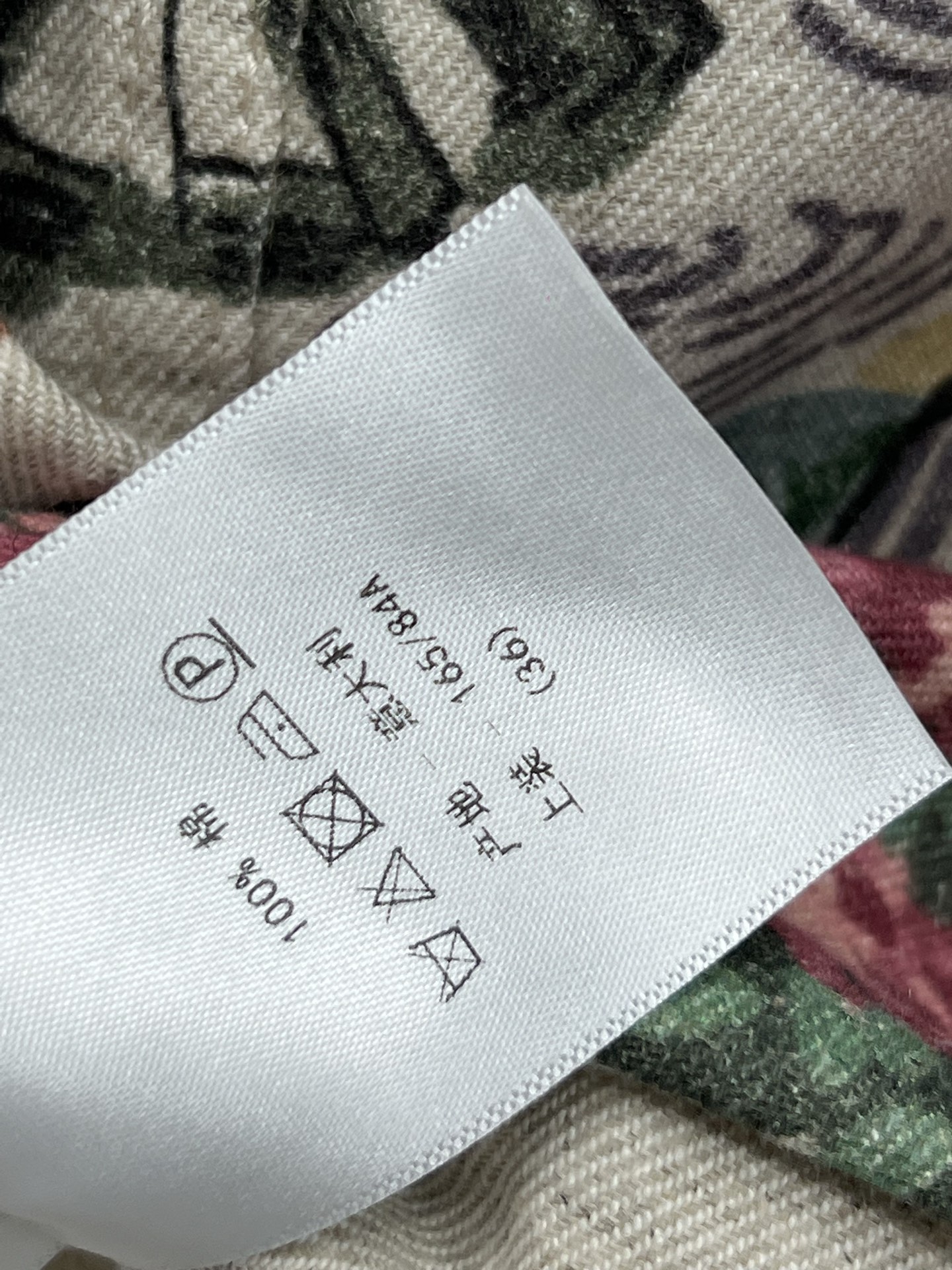 D家 25夏季新款 海滩度假⛱️印花牛仔系列 翻领飞袖外套+高腰短裤+翻领飞袖连衣裙 重工洗水工艺 复古