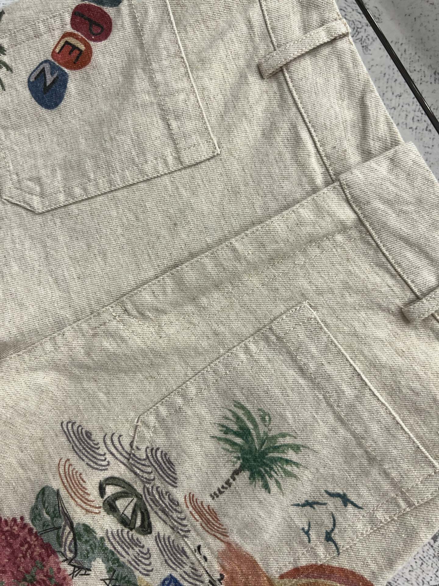 D家 25夏季新款 海滩度假⛱️印花牛仔系列 翻领飞袖外套+高腰短裤+翻领飞袖连衣裙 重工洗水工艺 复古