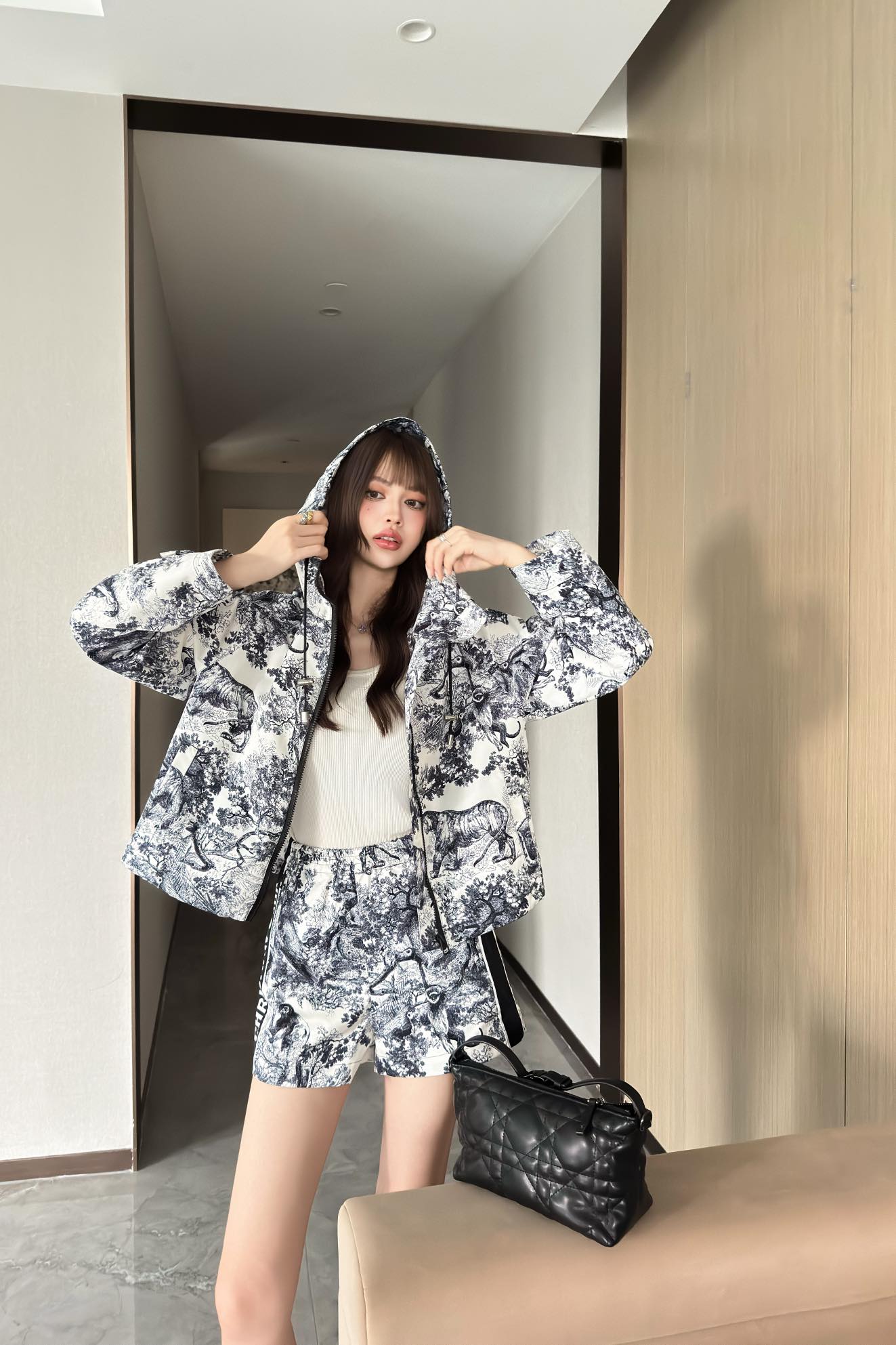 NO:437240,Shorts, Alexander wang19860909外 短裤上身图,,shorts,alexander wang,Women's clothing